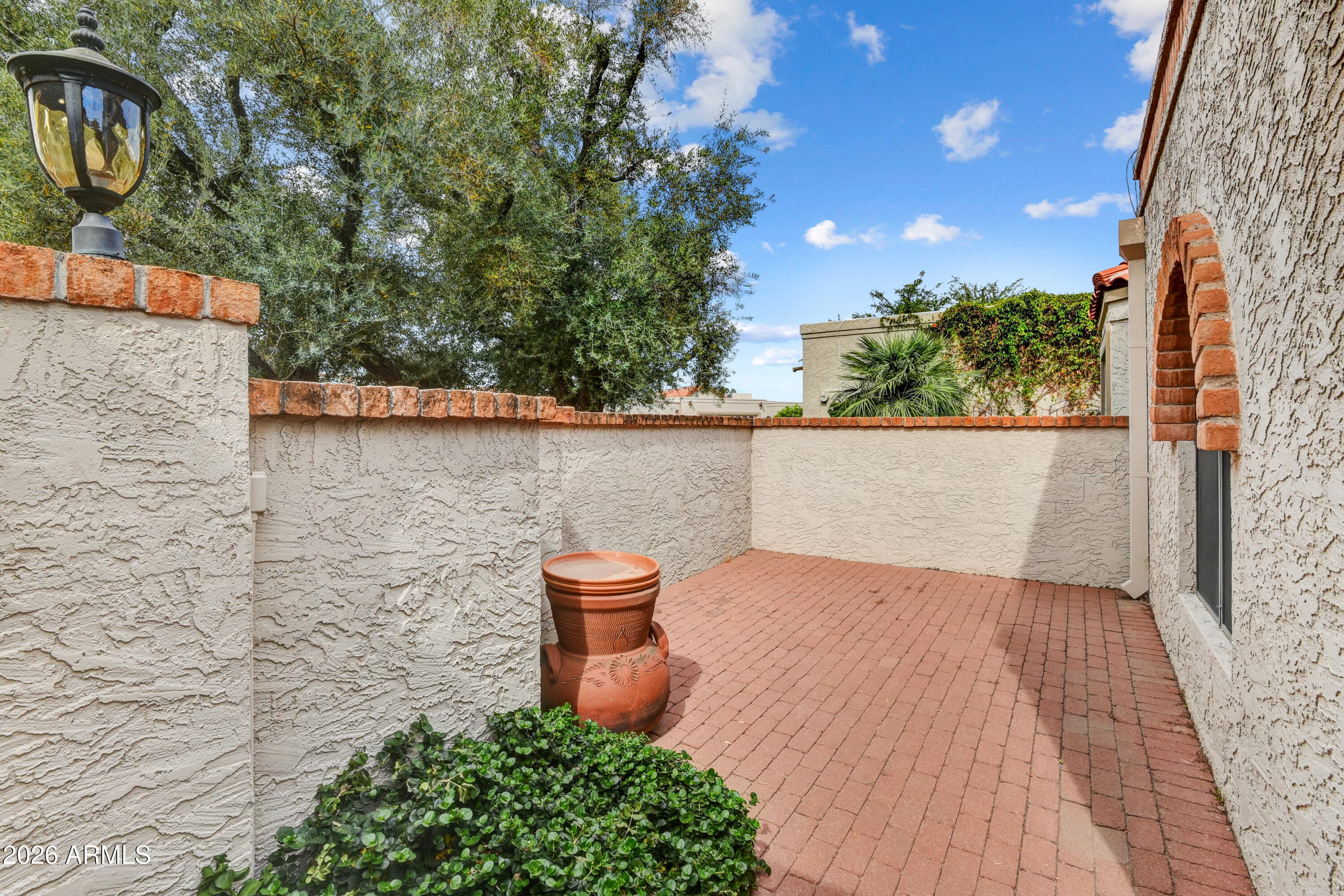 8525 N 84TH Street, Scottsdale, AZ 85258 — photo 7 of 37