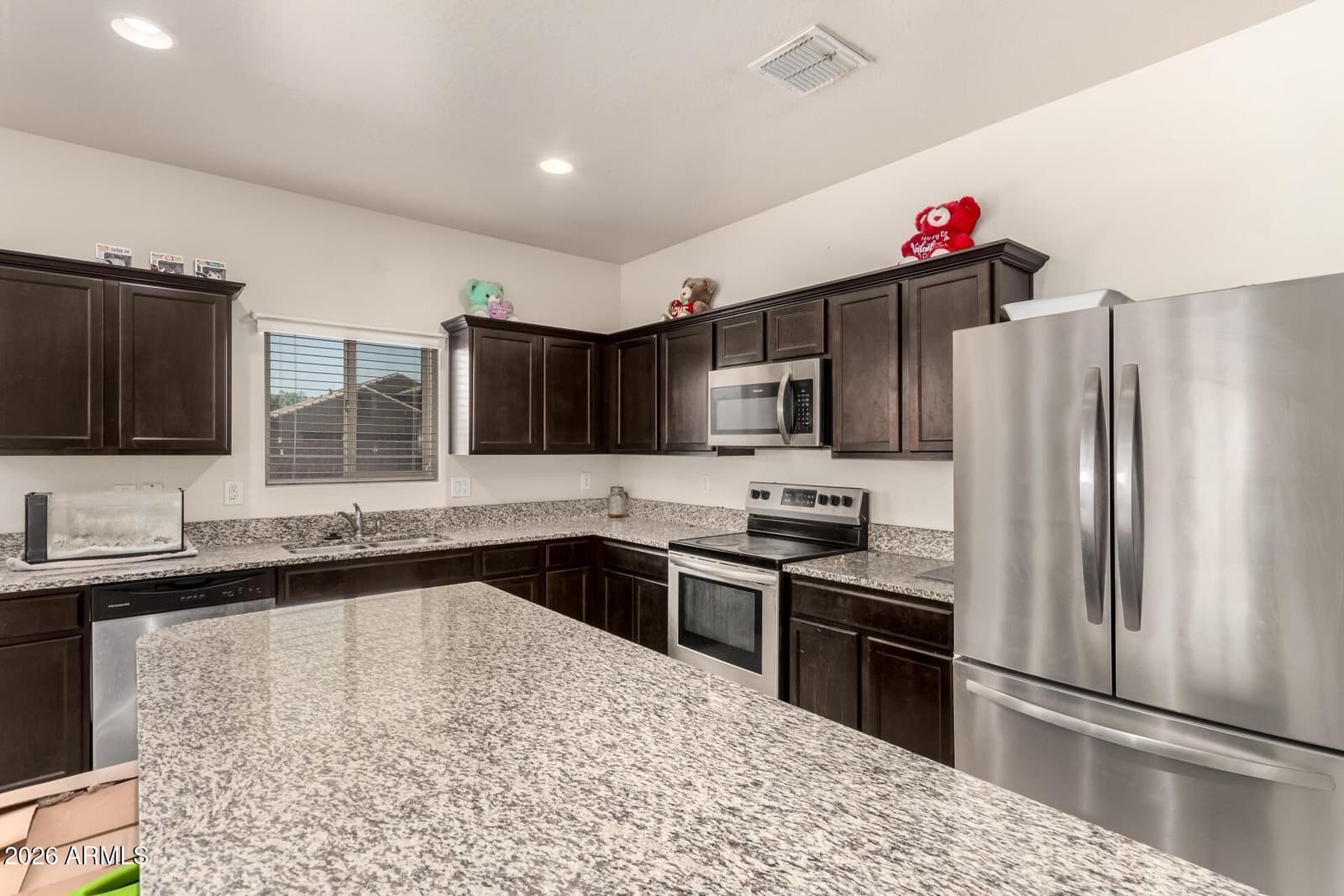5039 S 237TH Lane, Buckeye, AZ 85326 — photo 6 of 27