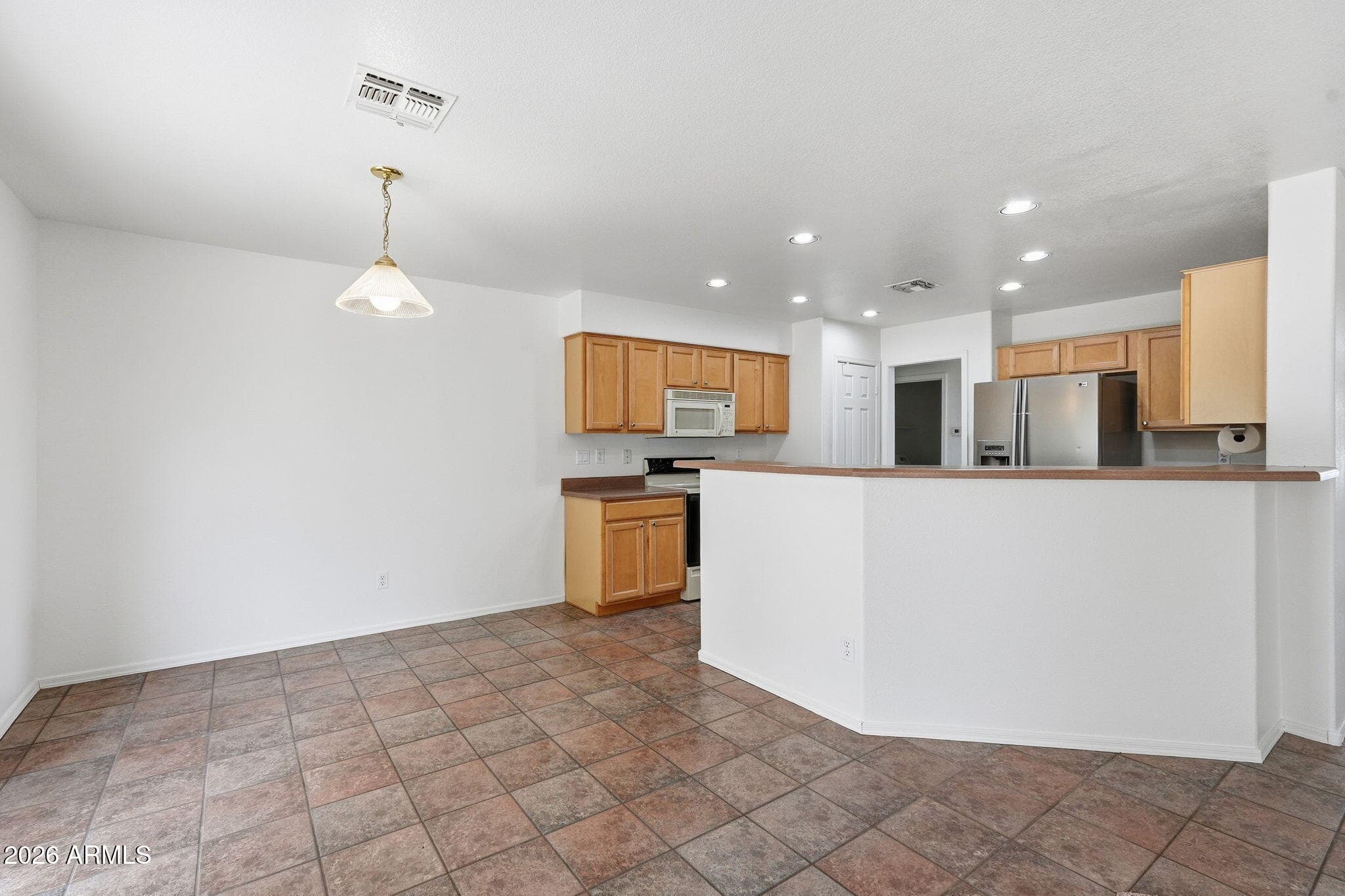 9729 E JAN Avenue, Mesa, AZ 85209 — photo 5 of 39