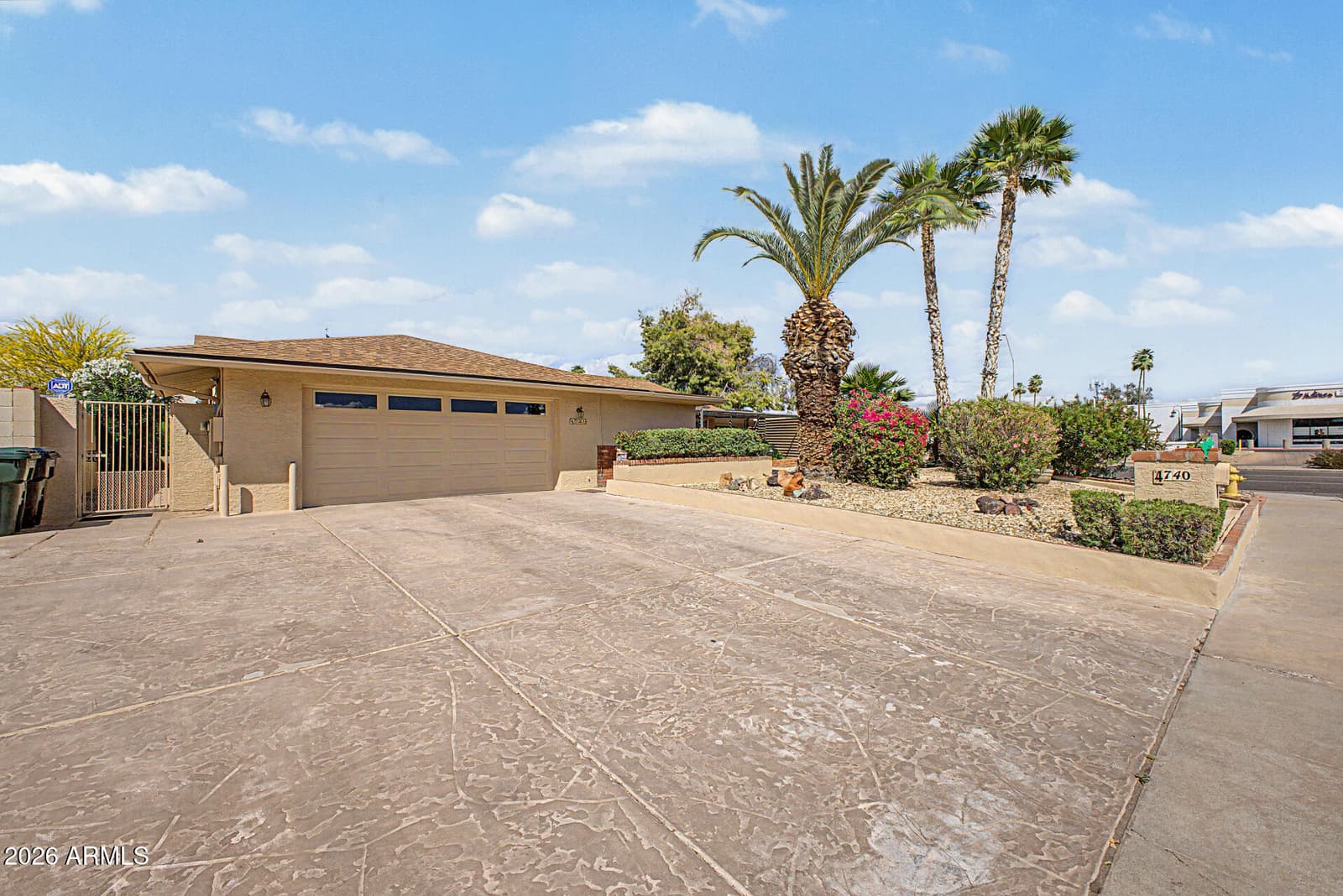 4740 E VOLTAIRE Avenue, Phoenix, AZ 85032 — photo 3 of 43