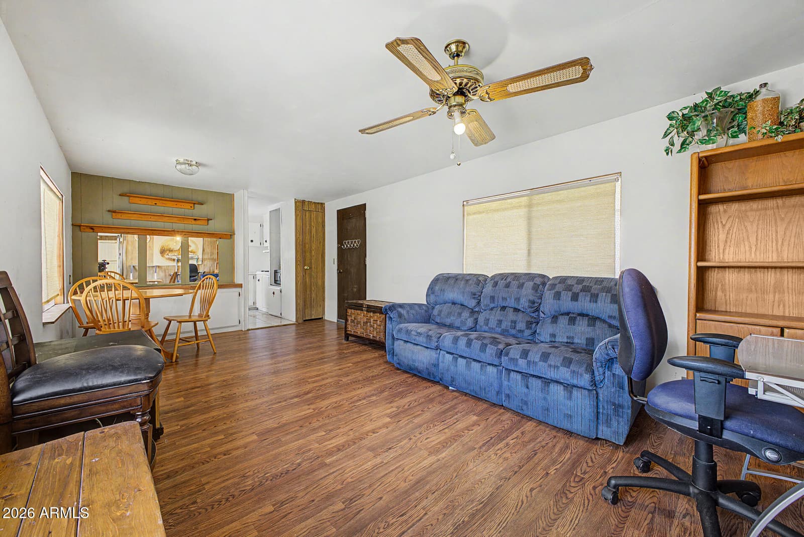 10401 N CAVE CREEK Road 284, Phoenix, AZ 85020 — photo 3 of 27