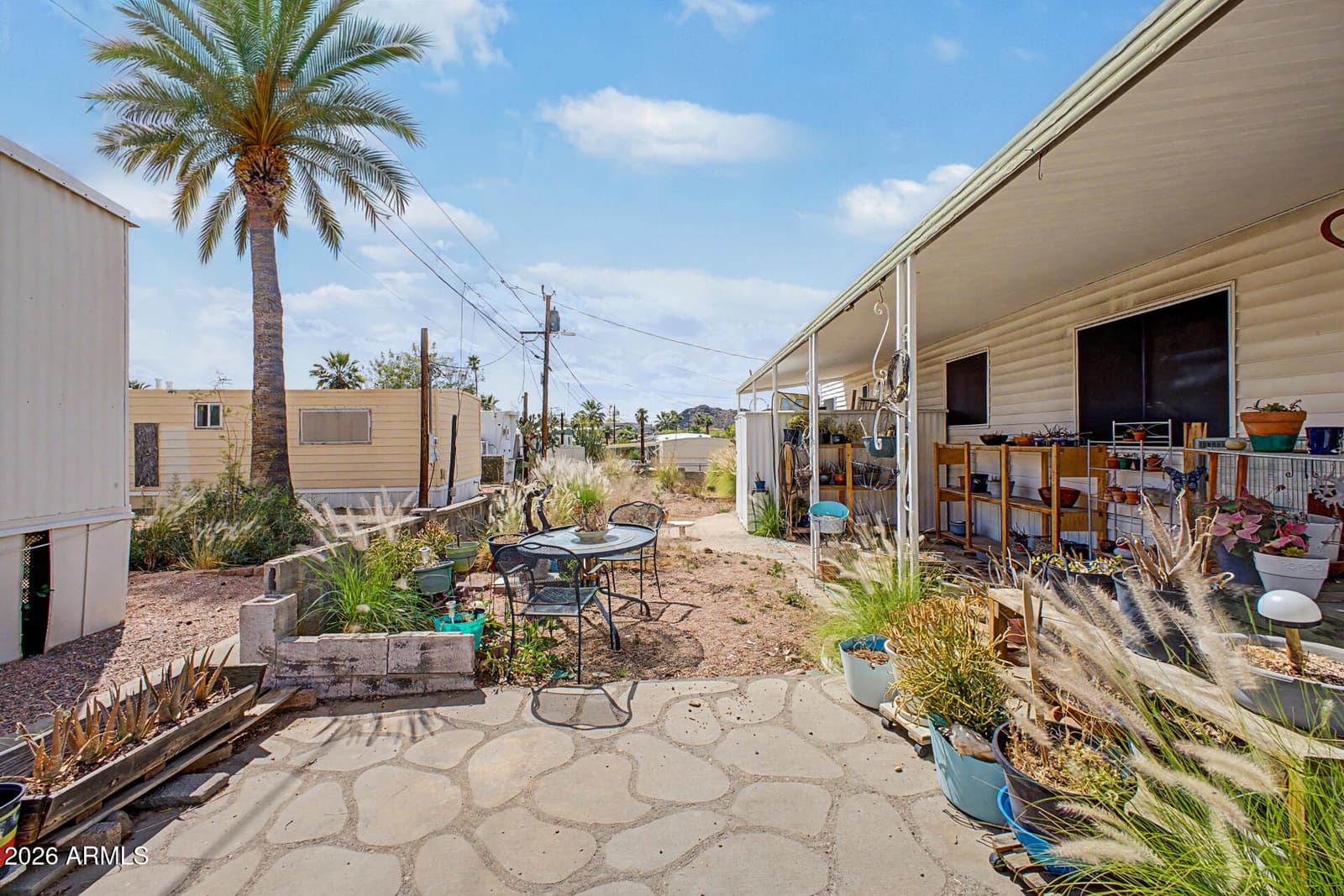 10401 N CAVE CREEK Road 284, Phoenix, AZ 85020 — photo 18 of 27