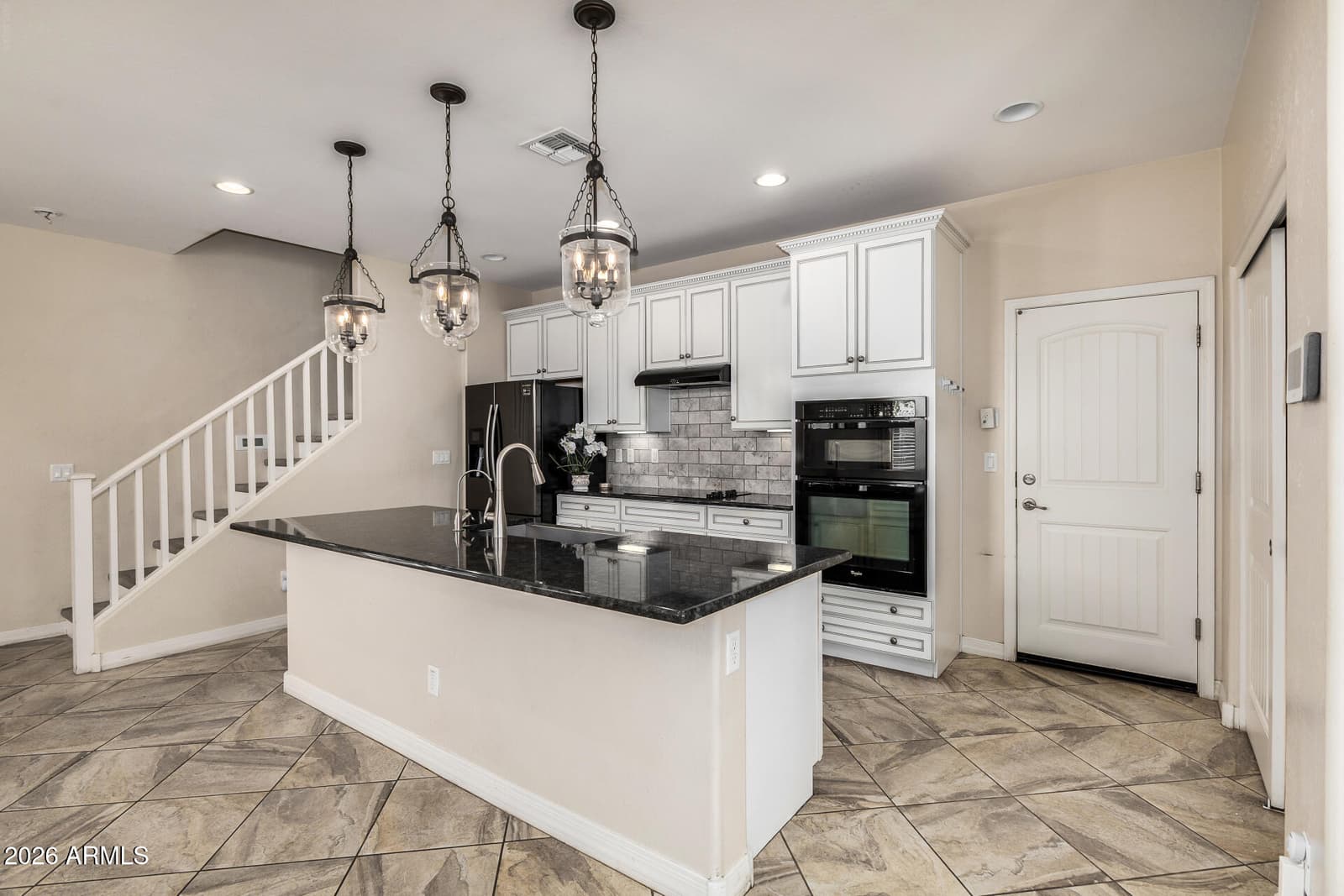 468 N RANGER Trail, Gilbert, AZ 85234 — photo 4 of 33