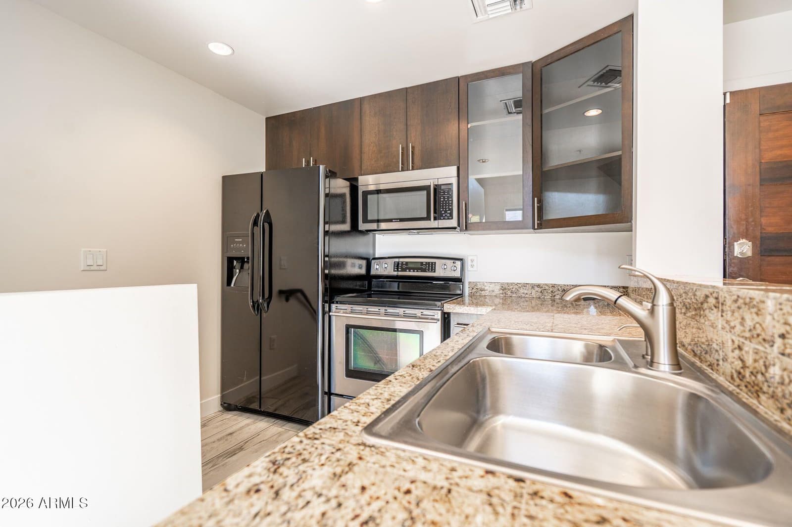 215 E MCKINLEY Street 405, Phoenix, AZ 85004 — photo 9 of 30