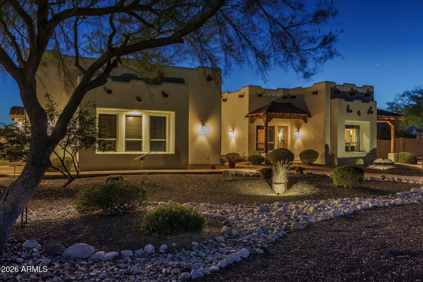 19707 W MARIPOSA Drive, Litchfield Park, AZ 85340 — photo 4 of 65