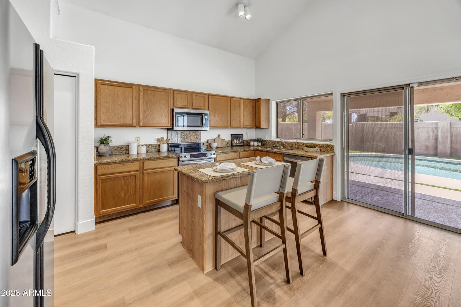 843 W BRUCE Avenue, Gilbert, AZ 85233 — photo 9 of 30