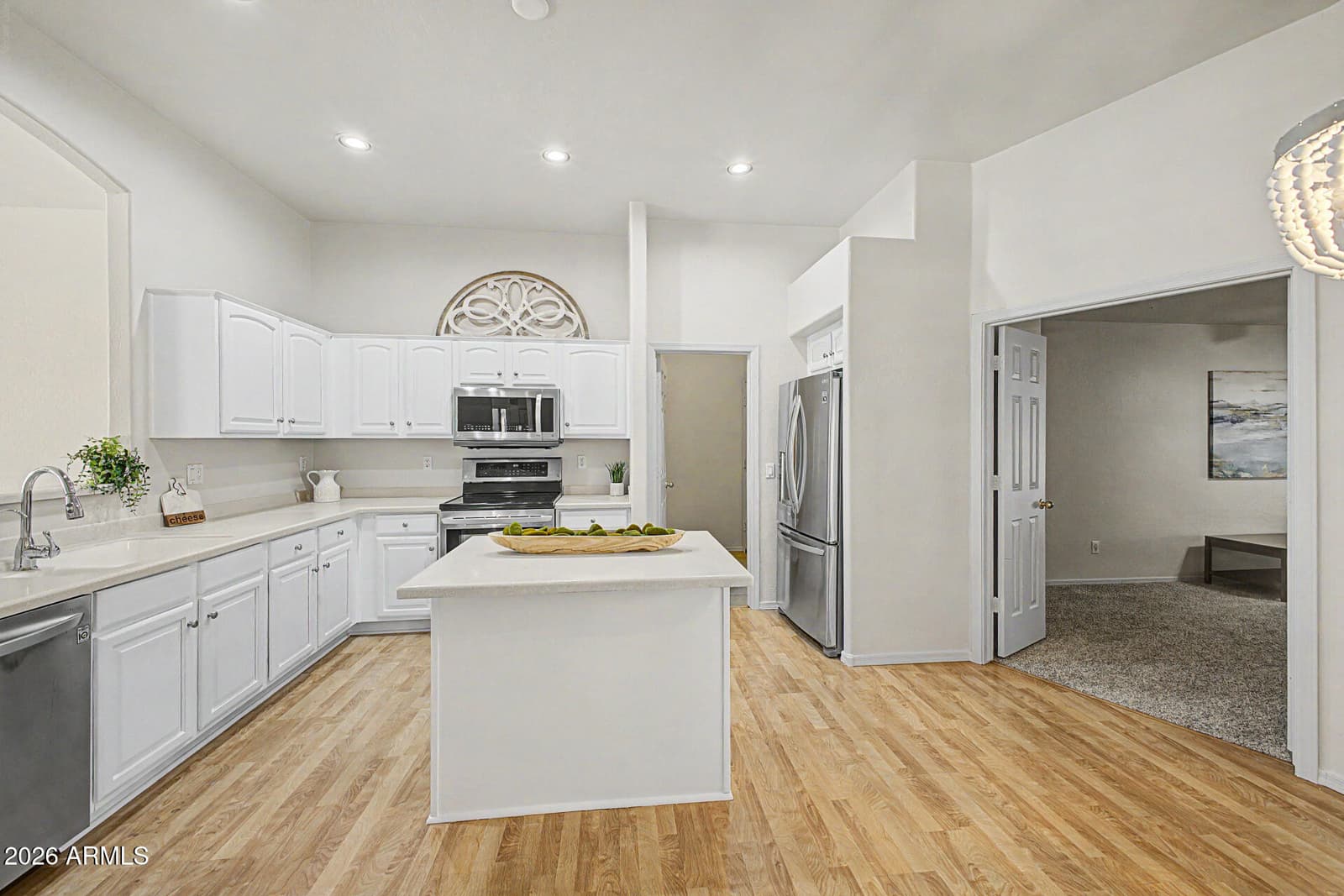 9711 E GLENCOVE Circle, Mesa, AZ 85207 — photo 12 of 34