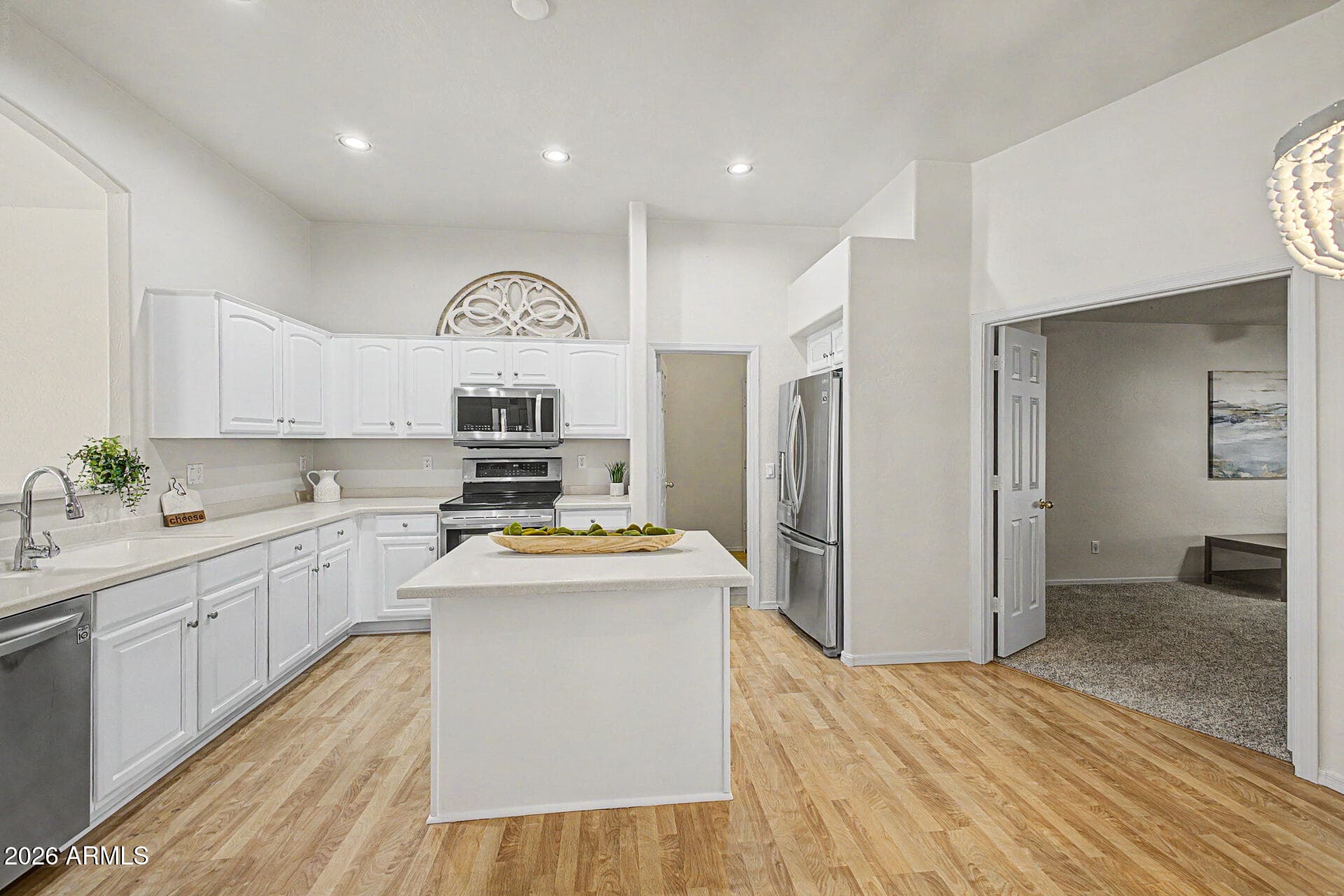 9711 E GLENCOVE Circle, Mesa, AZ 85207 — photo 12 of 34