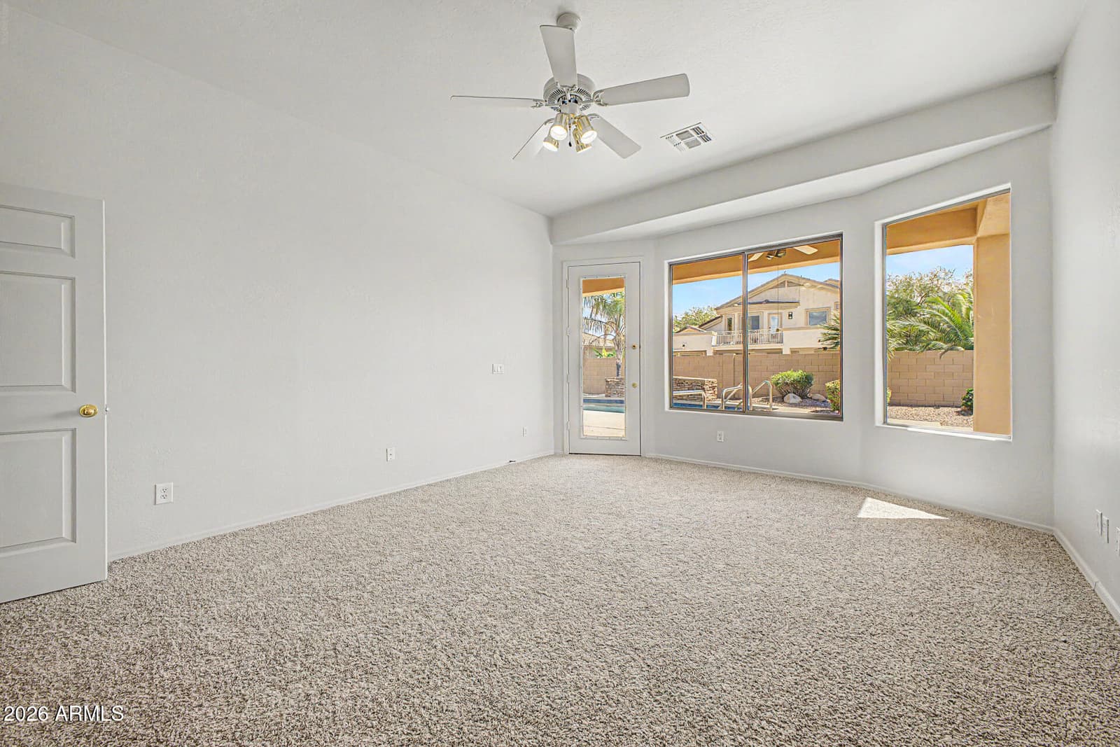 9711 E GLENCOVE Circle, Mesa, AZ 85207 — photo 13 of 34