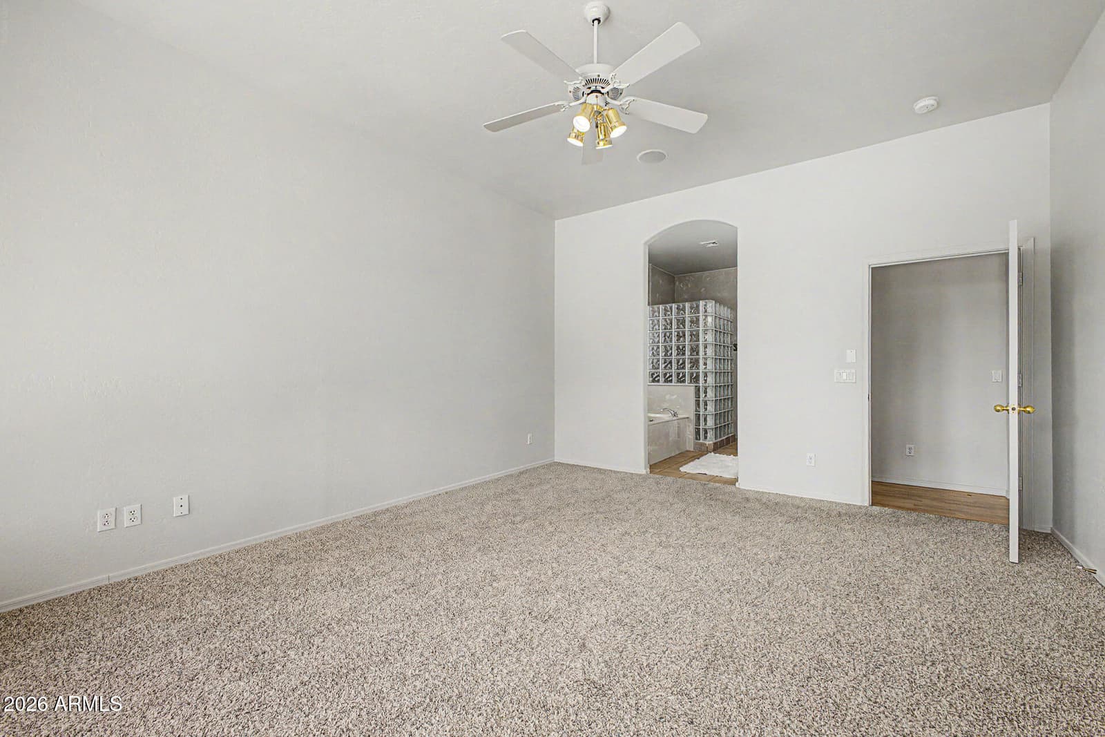9711 E GLENCOVE Circle, Mesa, AZ 85207 — photo 14 of 34