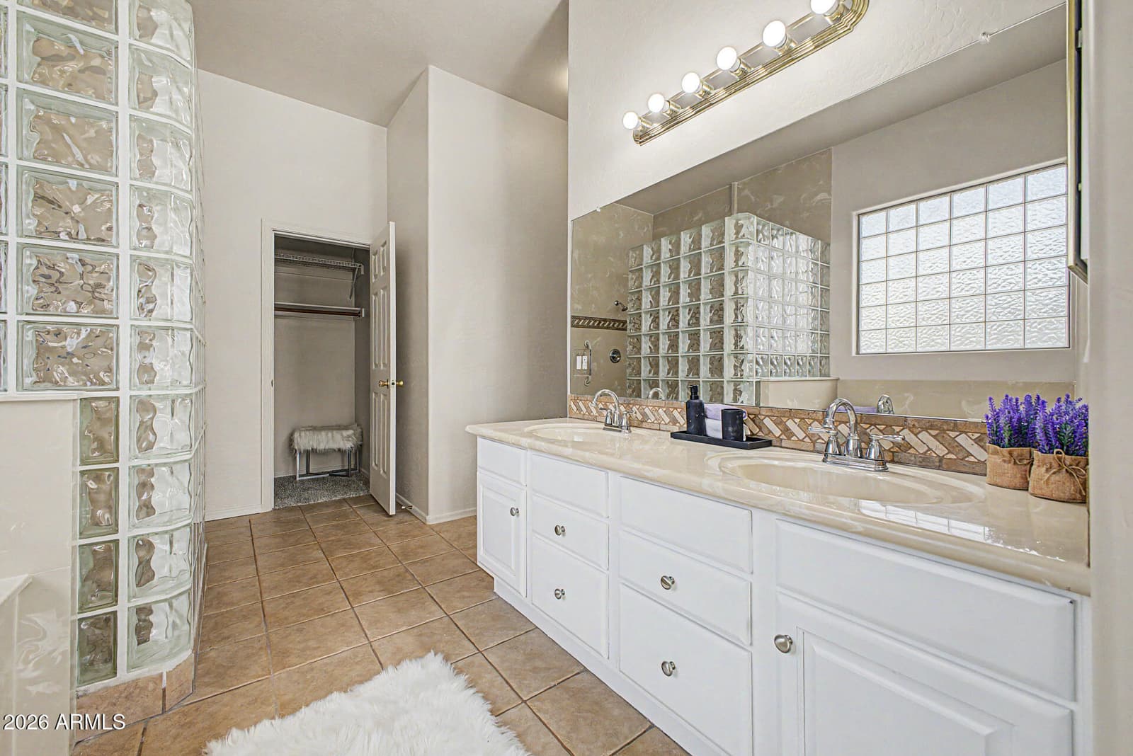 9711 E GLENCOVE Circle, Mesa, AZ 85207 — photo 15 of 34