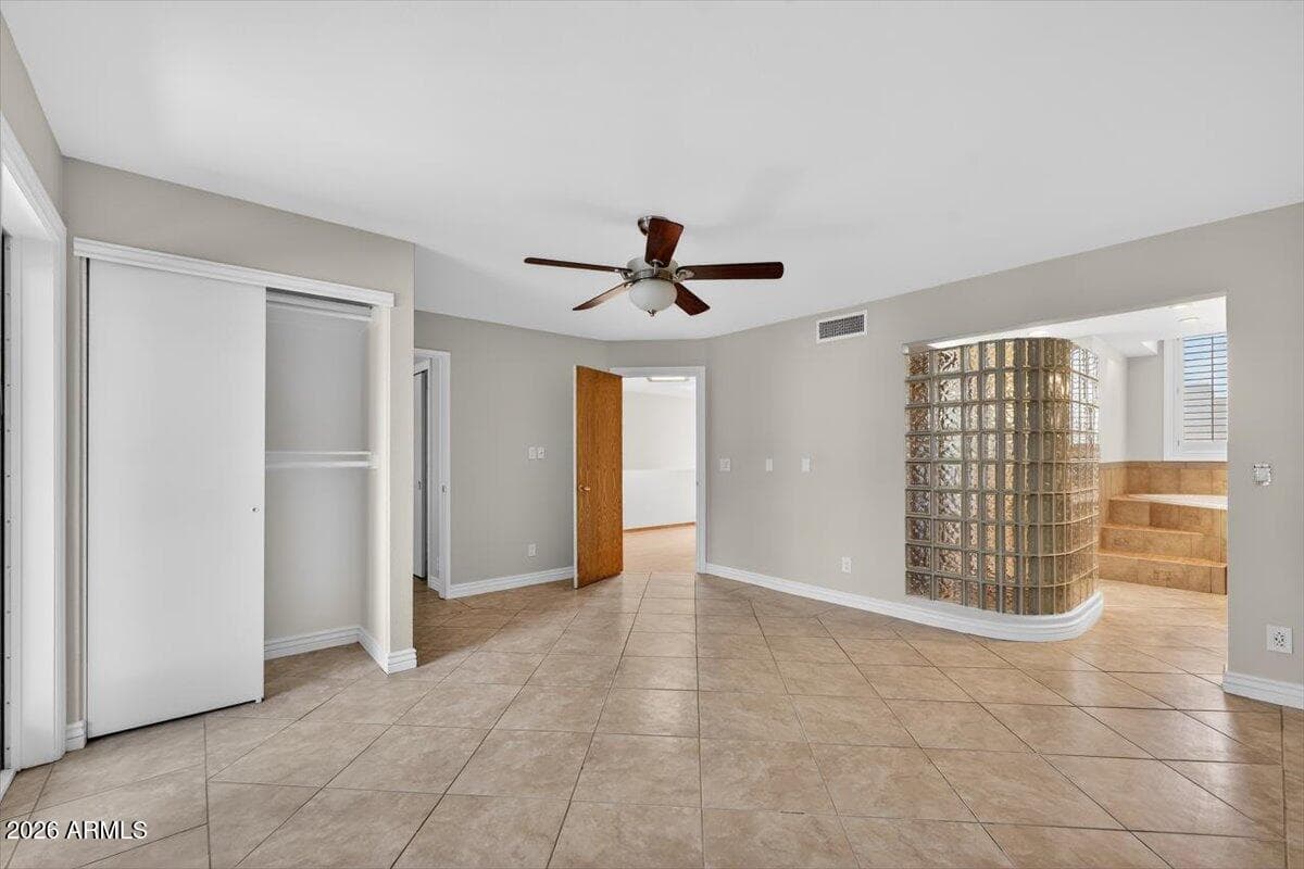 5750 N 10TH Street 5, Phoenix, AZ 85014 — photo 13 of 36