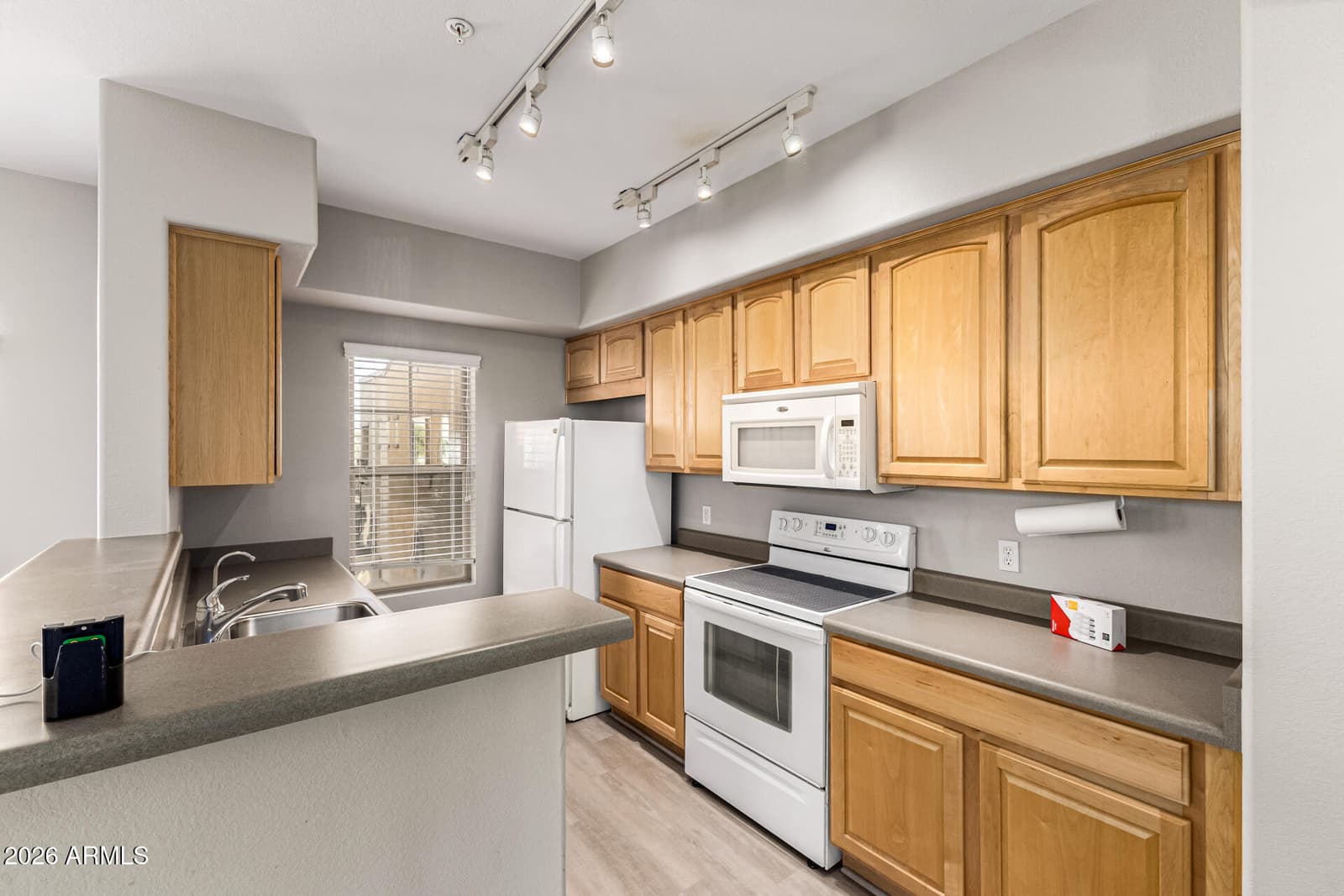 16825 N 14TH Street 51, Phoenix, AZ 85022 — photo 15 of 43