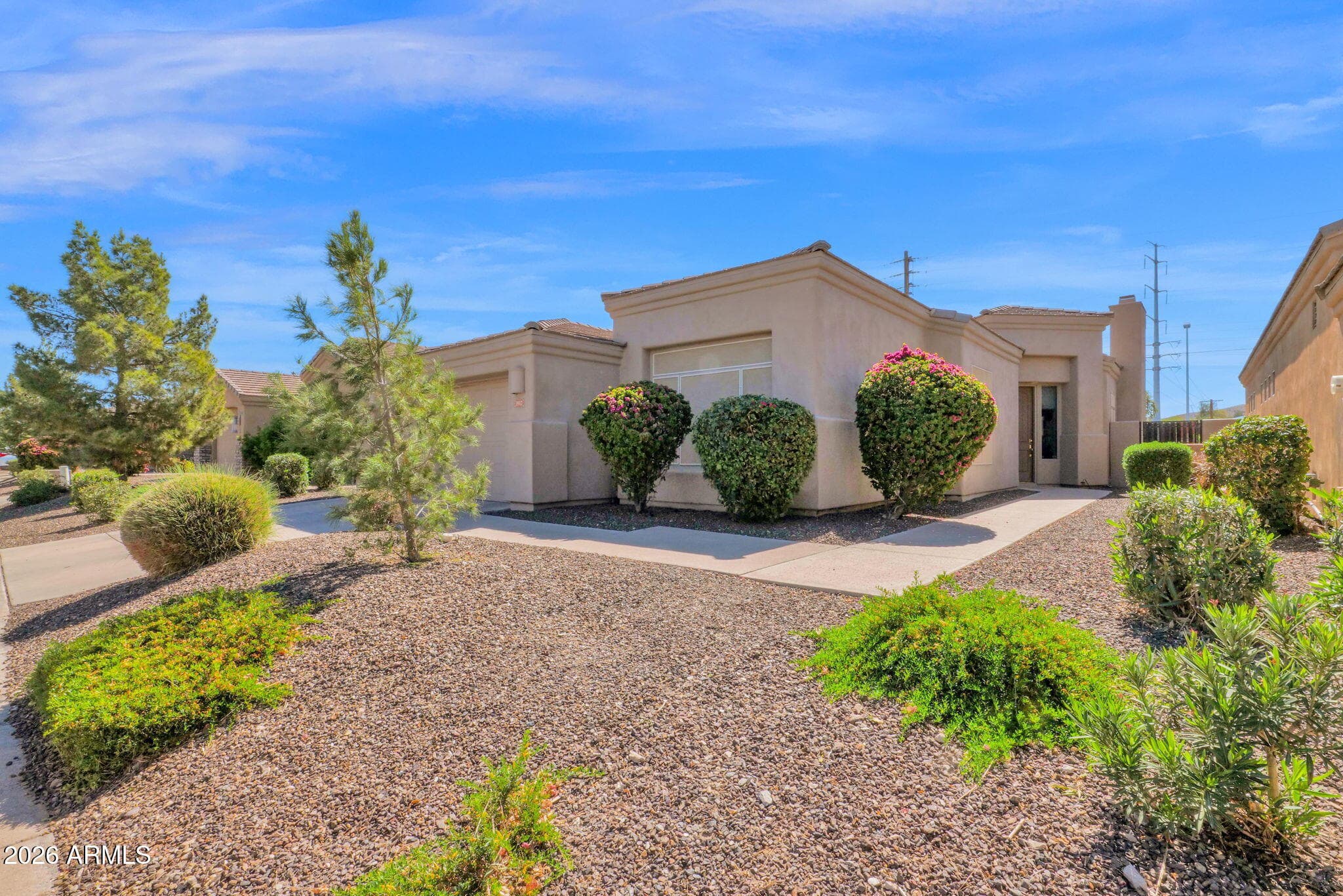 3917 E CARTER Drive, Phoenix, AZ 85042 — photo 2 of 36