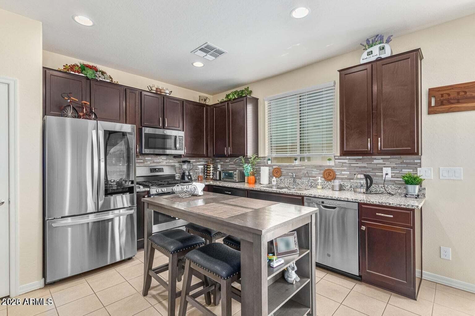 1654 S 82ND Way, Mesa, AZ 85209 — photo 11 of 34