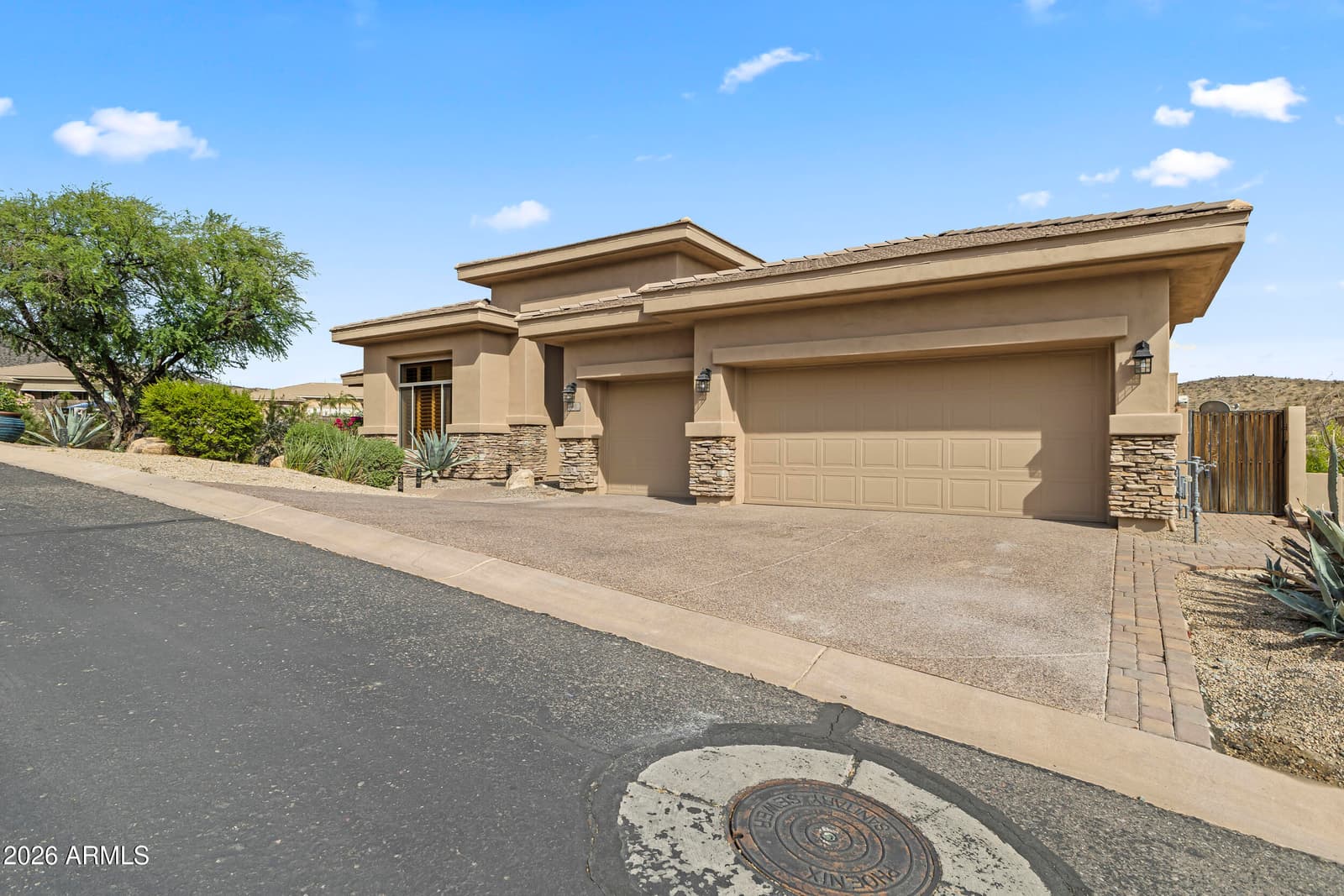 415 E DESERT WIND Drive, Phoenix, AZ 85048 — photo 3 of 45