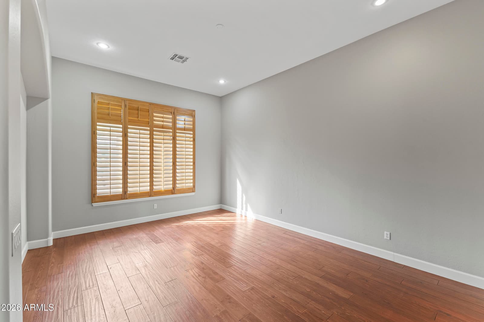 415 E DESERT WIND Drive, Phoenix, AZ 85048 — photo 5 of 45