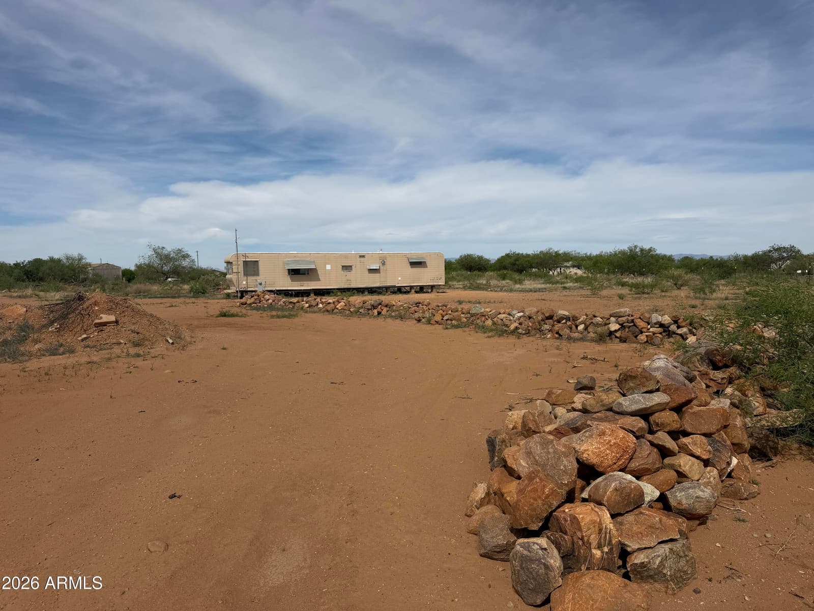 423 E CAMINO DE PAMPAS, Huachuca City, AZ 85616 — photo 1 of 5