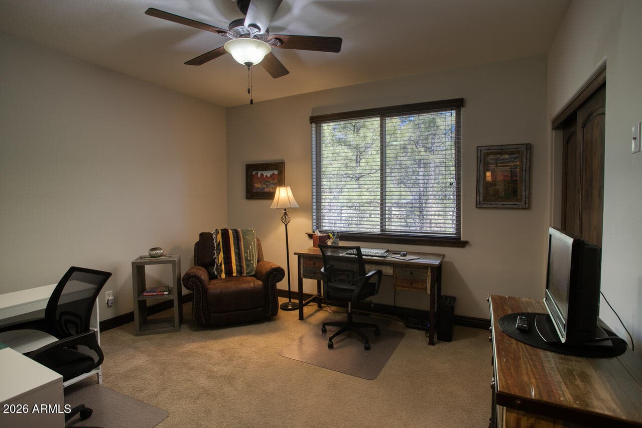 4880 W Hawthorn Road, Show Low, AZ 85901 — photo 17 of 41