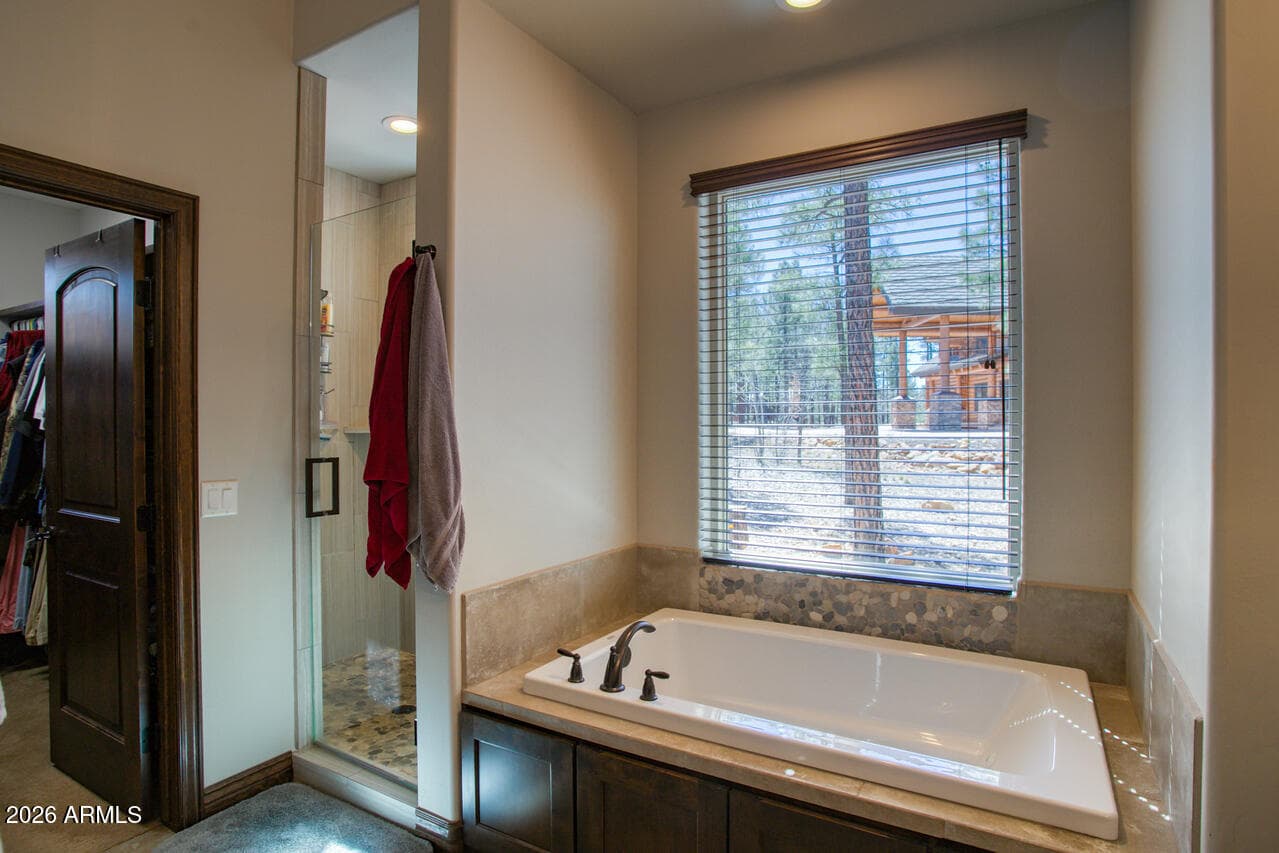 4880 W Hawthorn Road, Show Low, AZ 85901 — photo 10 of 41