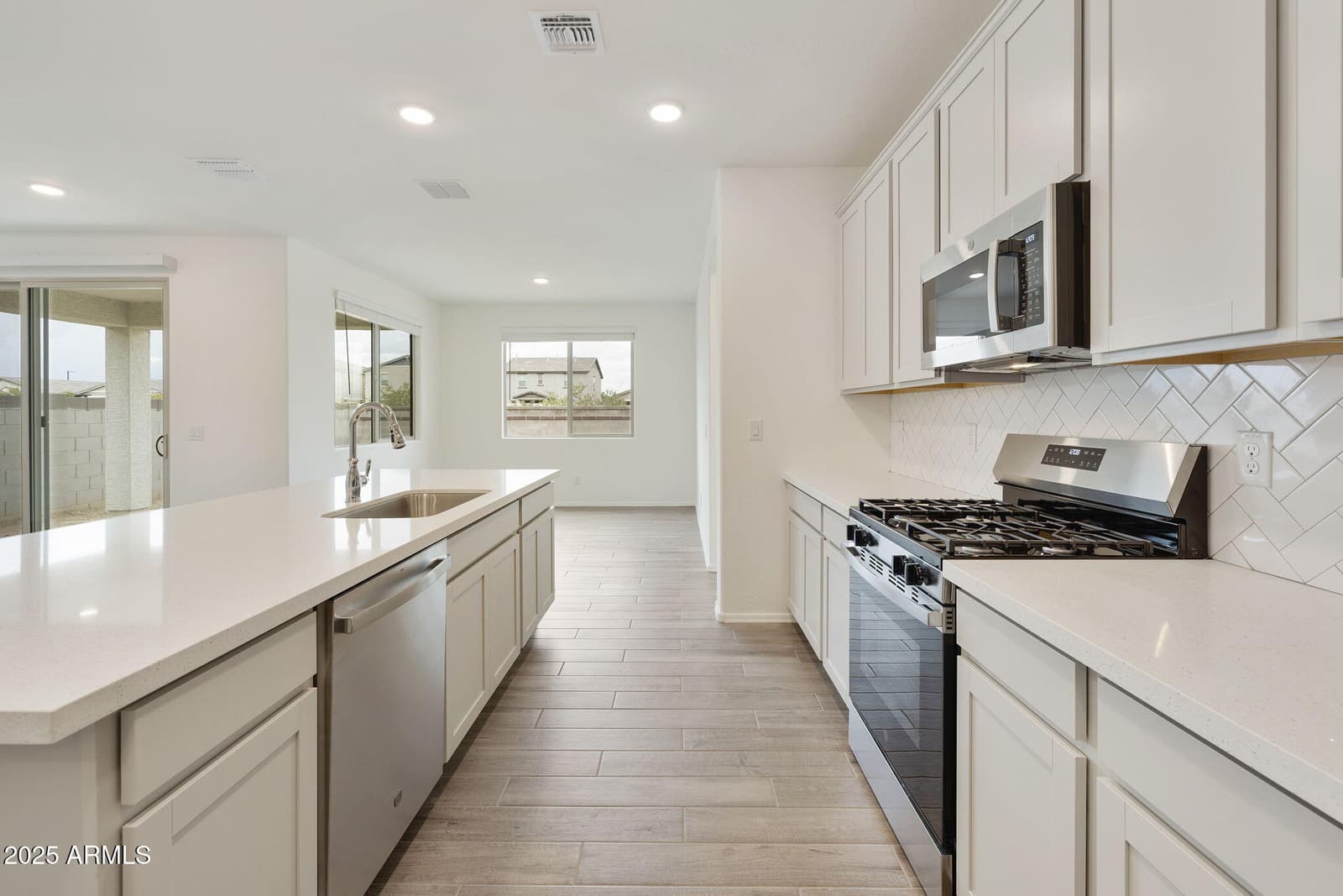12873 N 171ST Drive, Surprise, AZ 85388 — photo 9 of 91