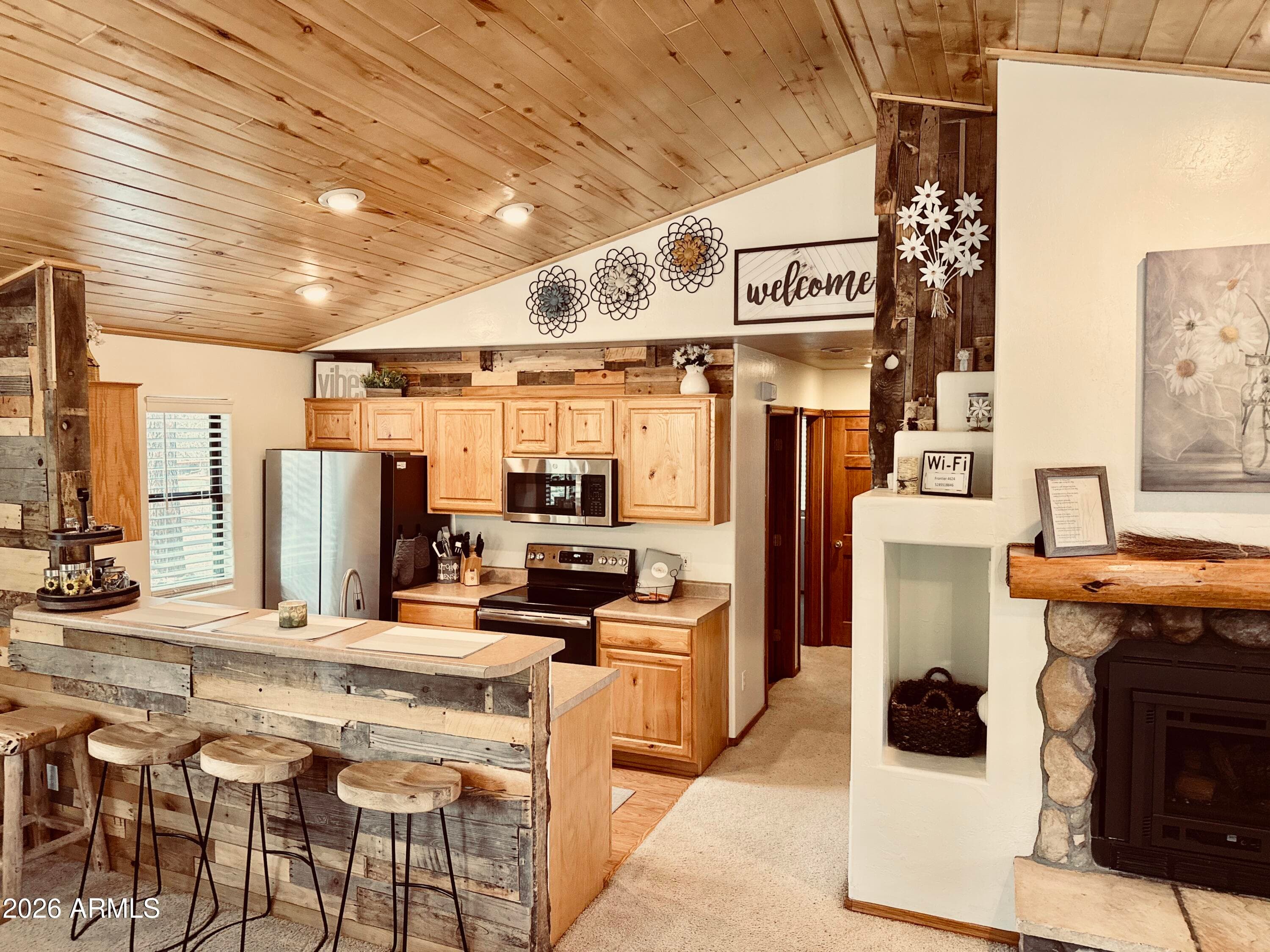 2644 Lodge Loop, Overgaard, AZ 85933 — photo 14 of 34