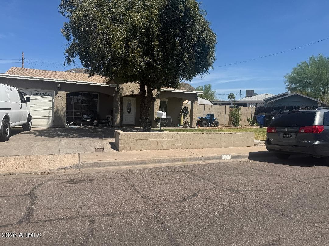 20 E CAROL Avenue, Phoenix, AZ 85020 — photo 2 of 2