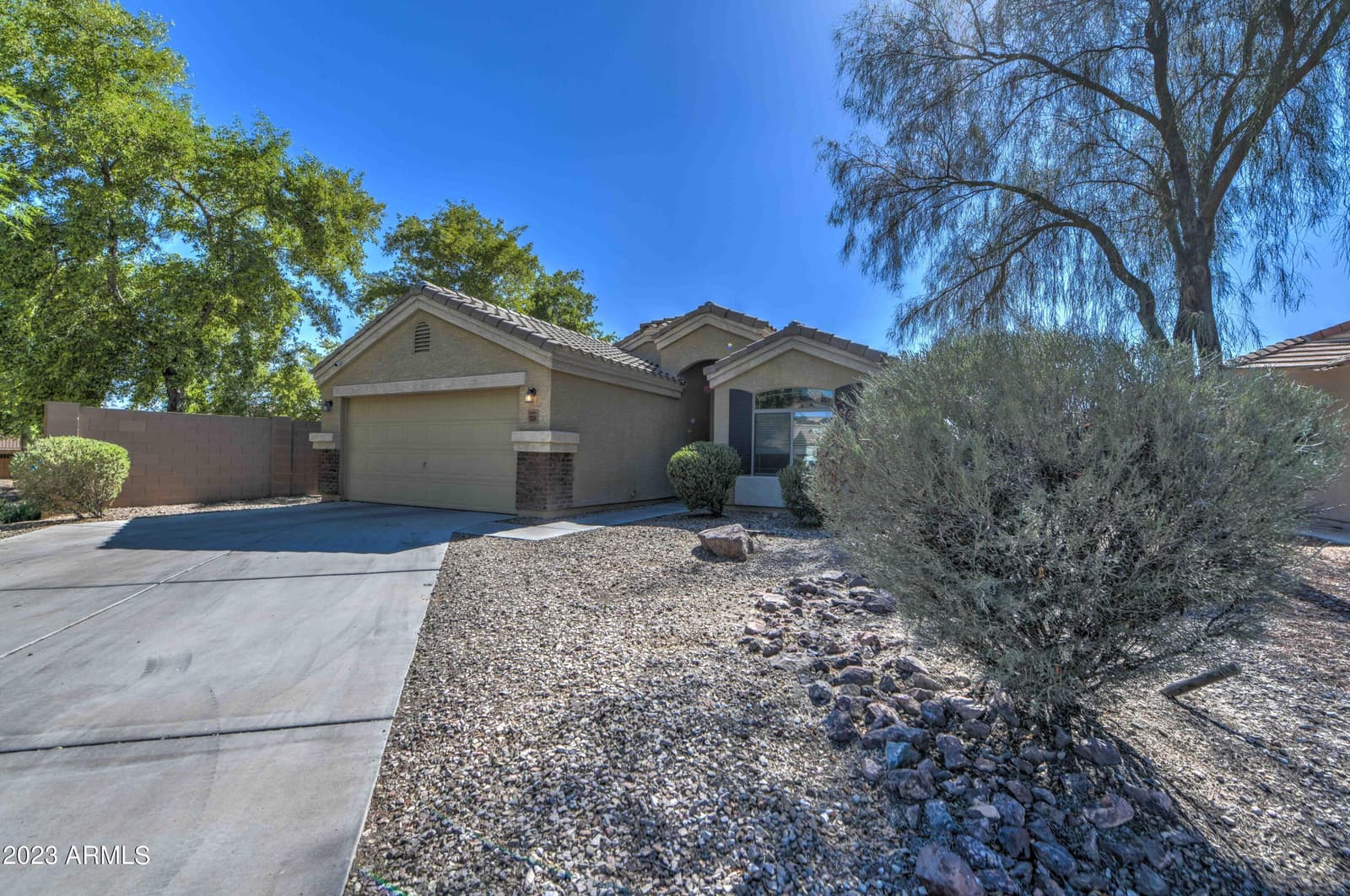 5334 S 237TH Lane, Buckeye, AZ 85326 — photo 4 of 35