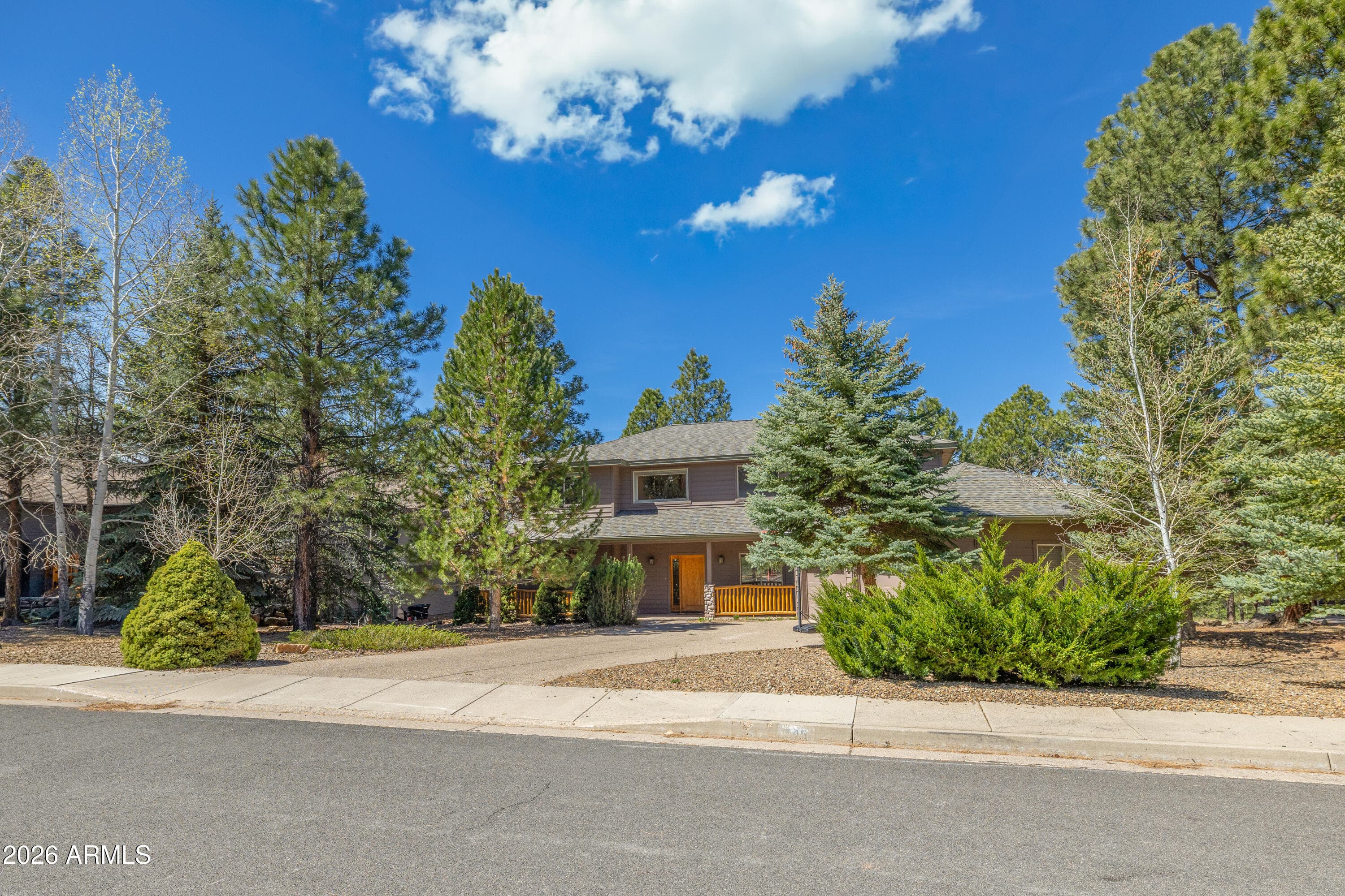 745 N LONE OAK Way, Flagstaff, AZ 86004 — photo 3 of 48