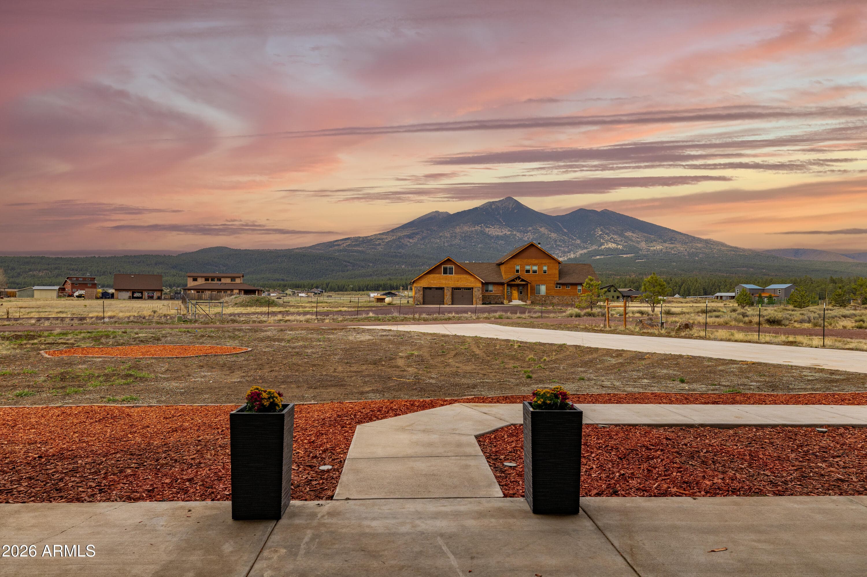 7150 Moroni Drive, Flagstaff, AZ 86001 — photo 2 of 74