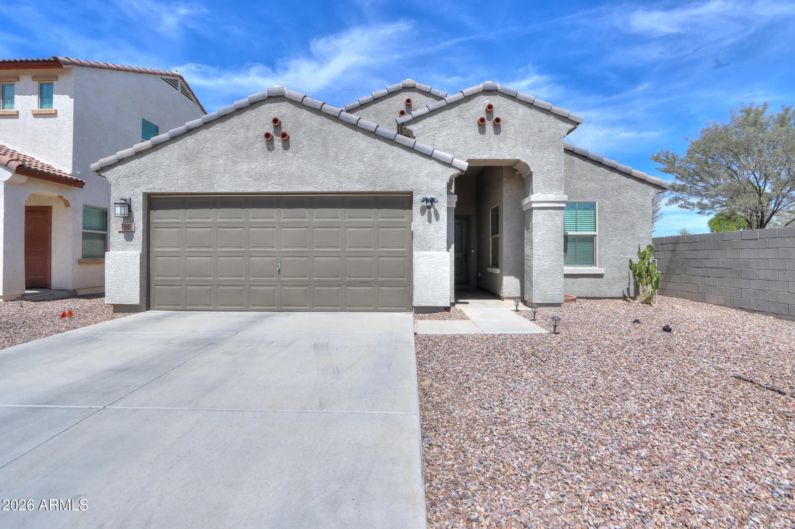 786 W Kingman Drive, Casa Grande, AZ 85122 — photo 2 of 37
