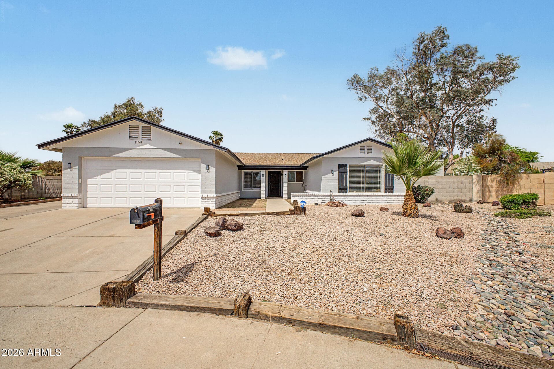 11244 N 58TH Drive, Glendale, AZ 85304 — photo 1 of 40
