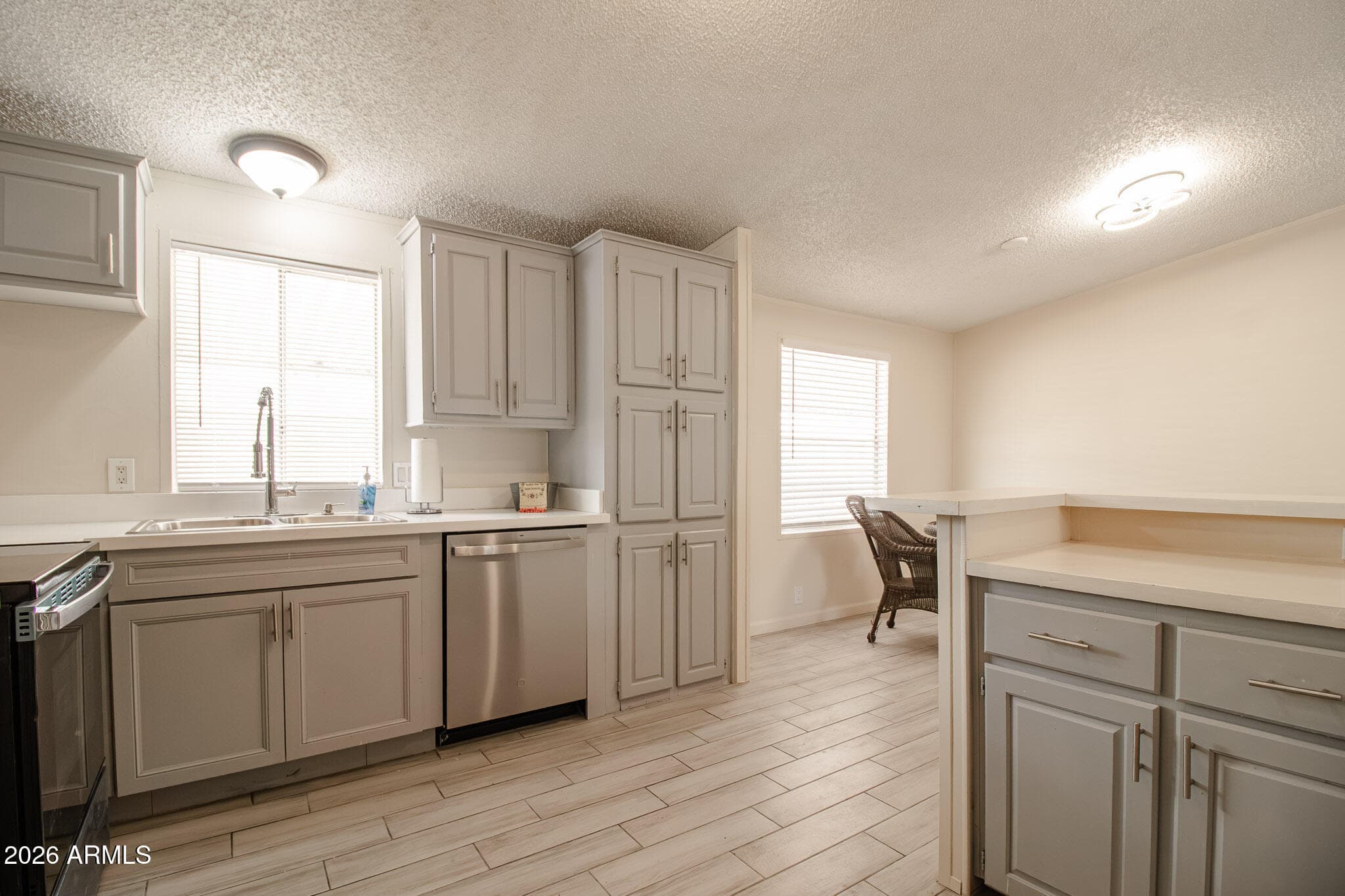 8601 N 71ST Avenue 43, Glendale, AZ 85301 — photo 12 of 36