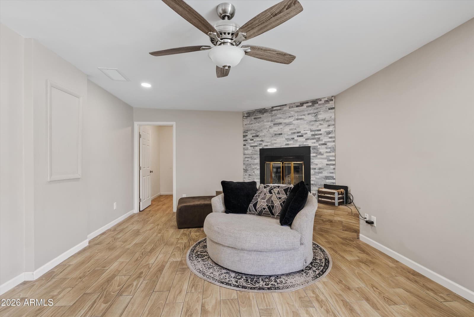 2124 E 3RD Drive, Mesa, AZ 85204 — photo 11 of 31