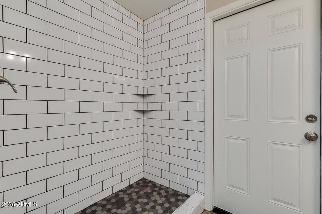 2124 E 3RD Drive, Mesa, AZ 85204 — photo 21 of 31