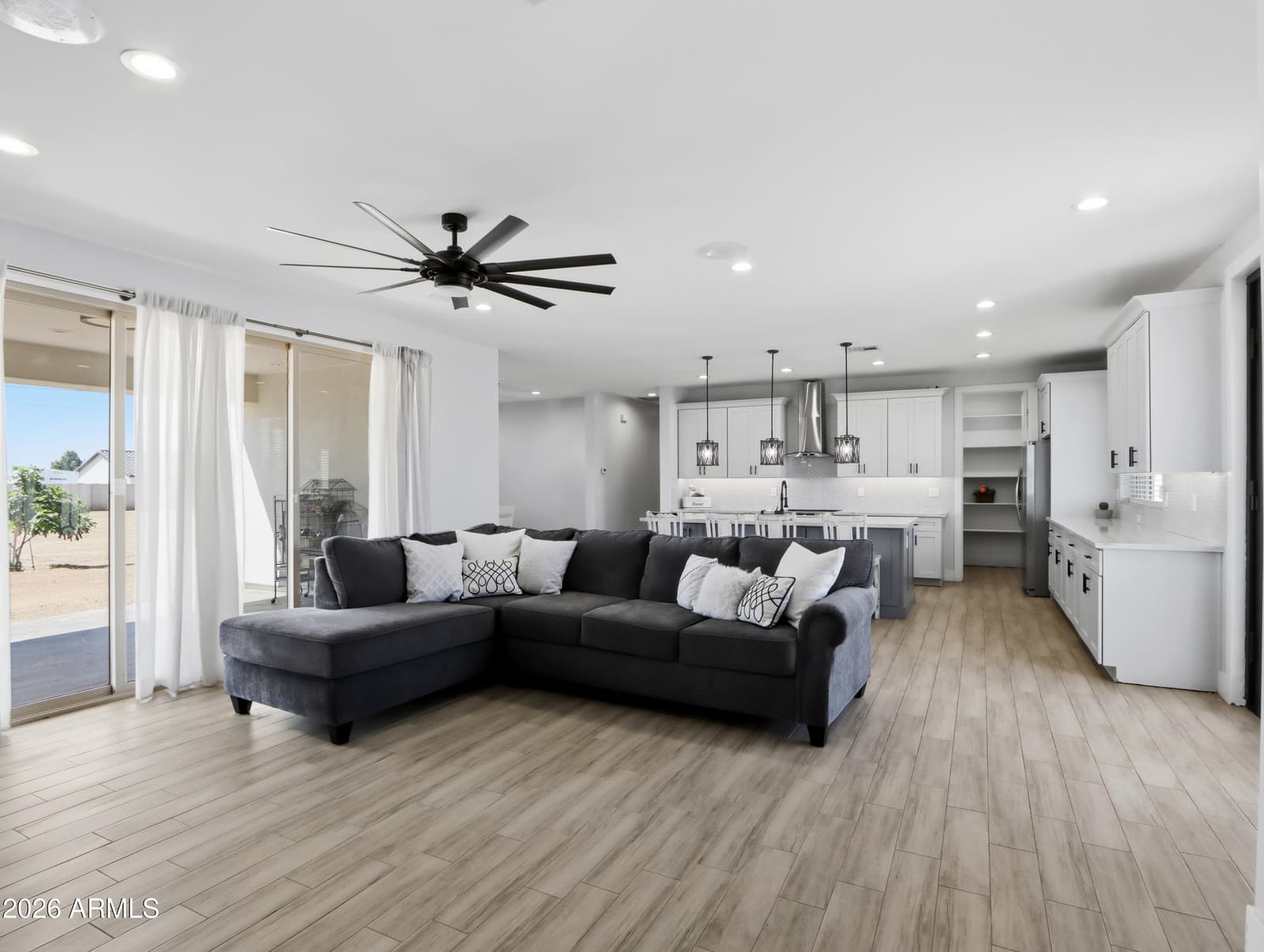 5995 E ROLLING RIDGE Road, San Tan Valley, AZ 85140 — photo 4 of 50