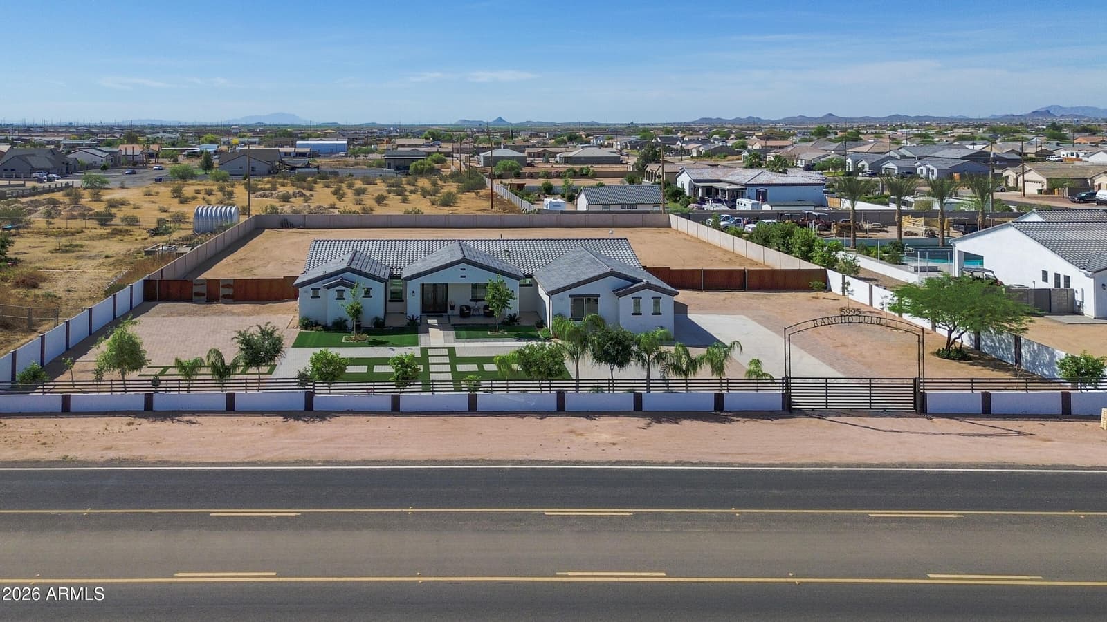 5995 E ROLLING RIDGE Road, San Tan Valley, AZ 85140 — photo 6 of 50