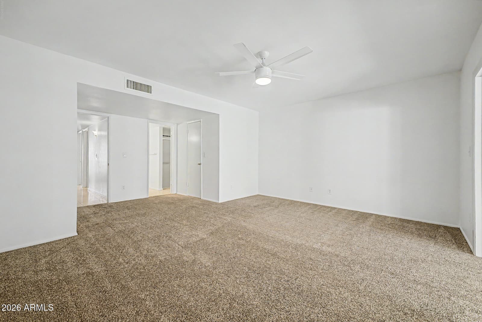 621 E CALAVAR Road, Phoenix, AZ 85022 — photo 16 of 40