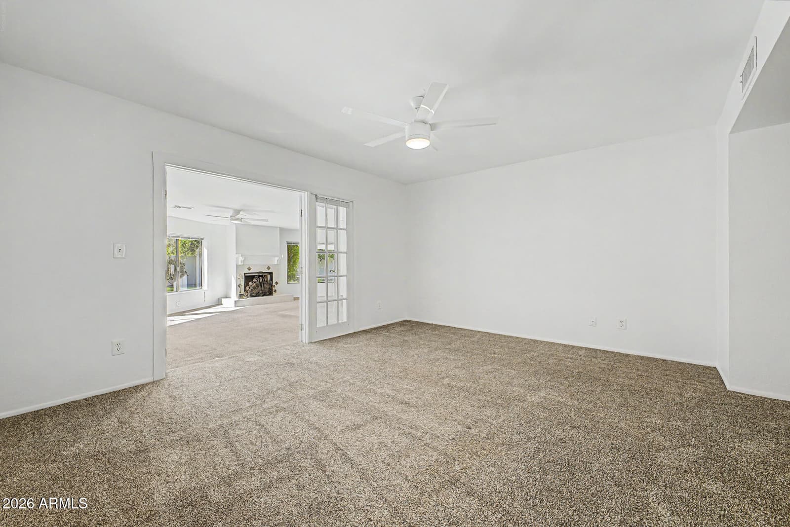 621 E CALAVAR Road, Phoenix, AZ 85022 — photo 18 of 40