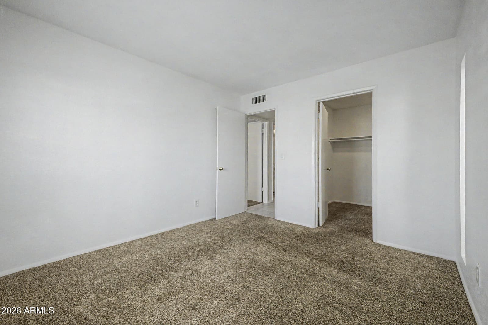621 E CALAVAR Road, Phoenix, AZ 85022 — photo 25 of 40