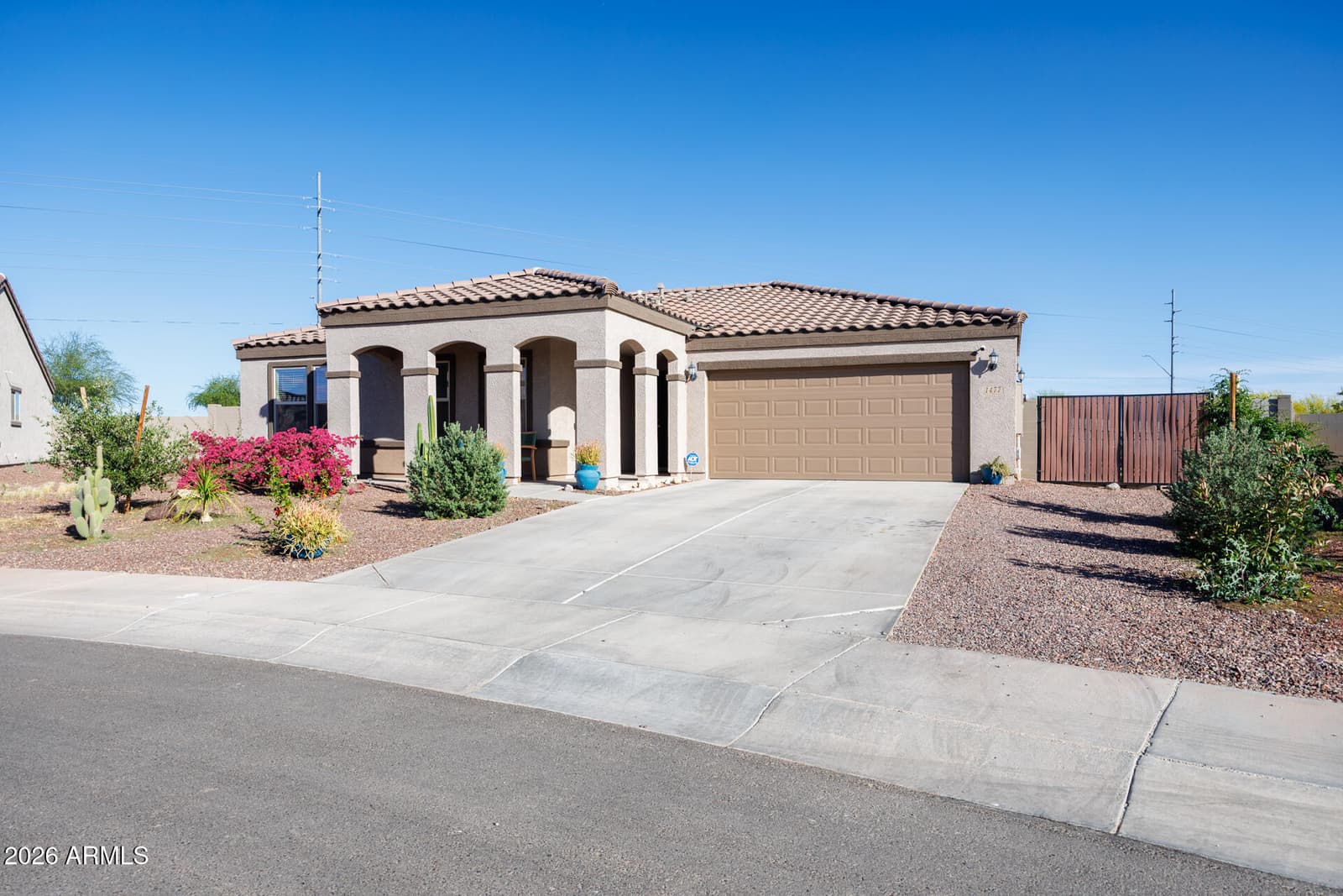 1477 E JAYCIE Drive, Casa Grande, AZ 85122 — photo 6 of 41