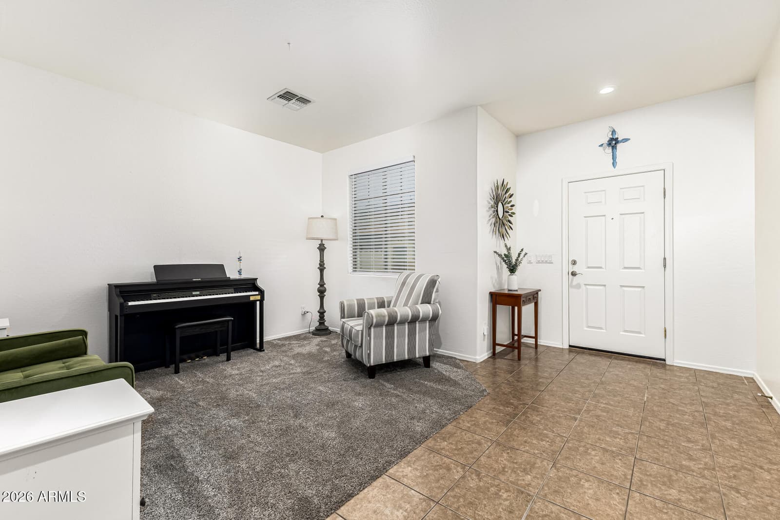 28384 N DESERT NATIVE Street, San Tan Valley, AZ 85143 — photo 5 of 46