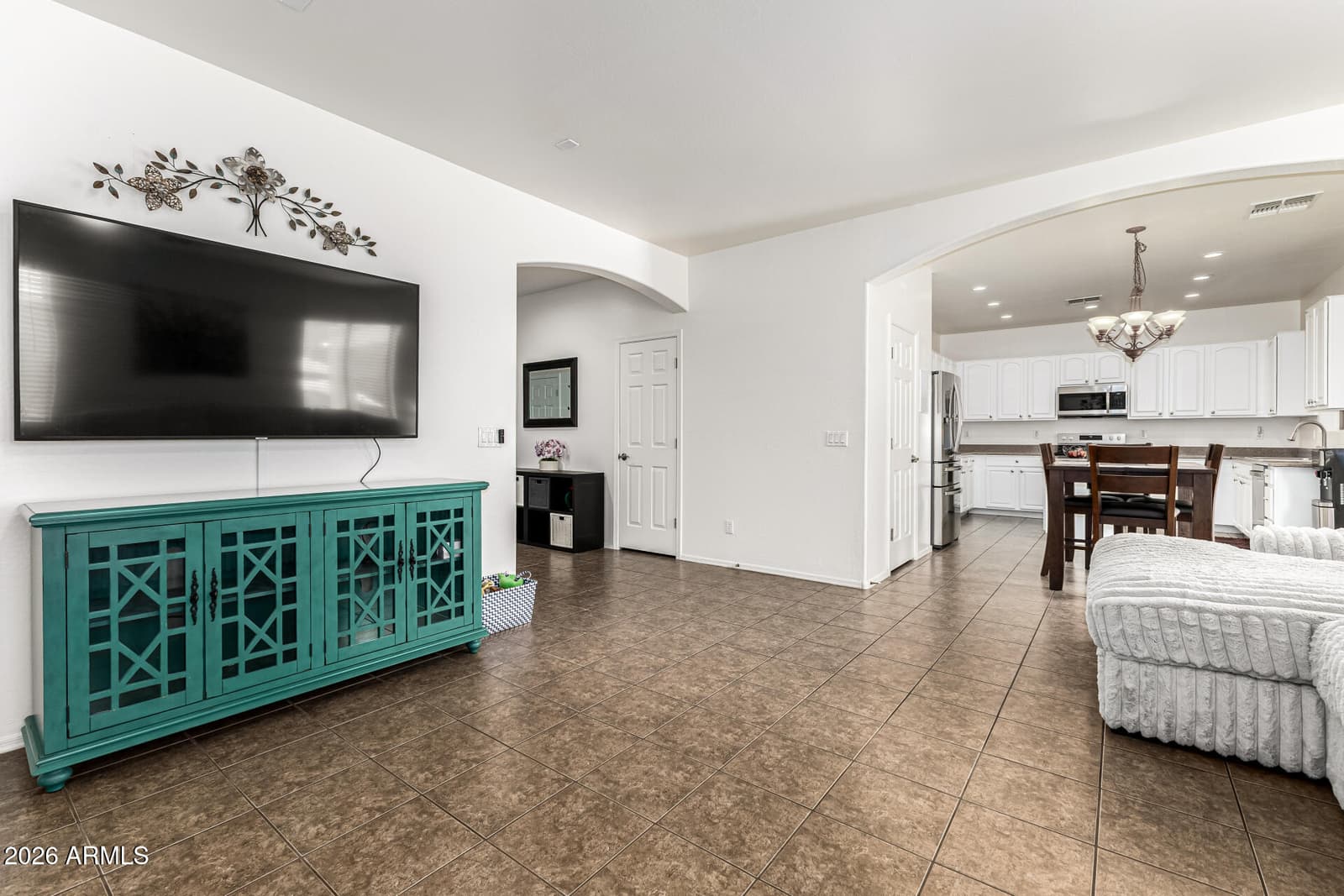 28384 N DESERT NATIVE Street, San Tan Valley, AZ 85143 — photo 11 of 46