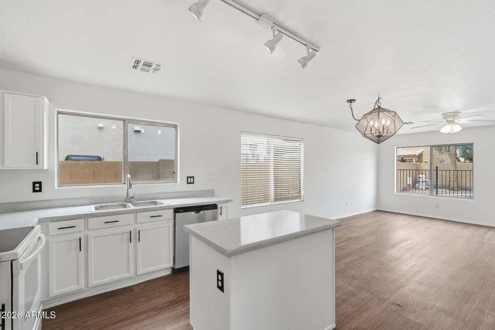 16218 W DAVIS Road, Surprise, AZ 85374 — photo 13 of 39