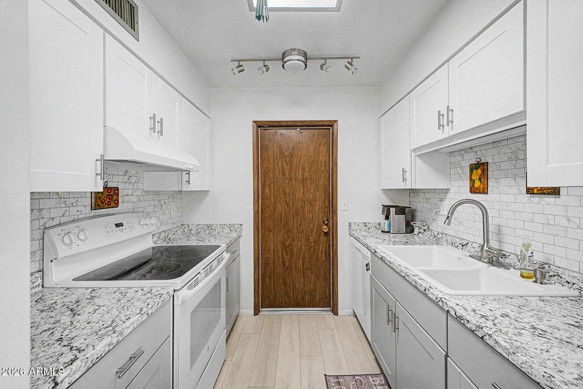 10532 W GRANADA Drive, Sun City, AZ 85373 — photo 10 of 24