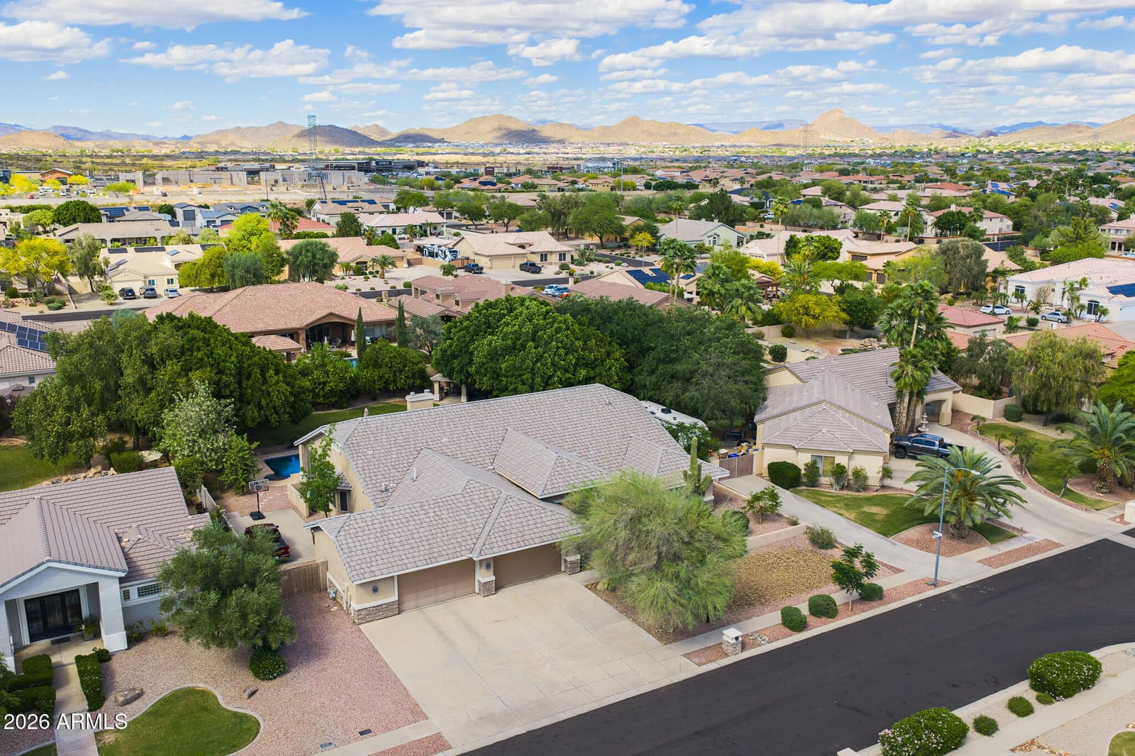 8216 W BRIDEN Lane, Peoria, AZ 85383 — photo 8 of 75
