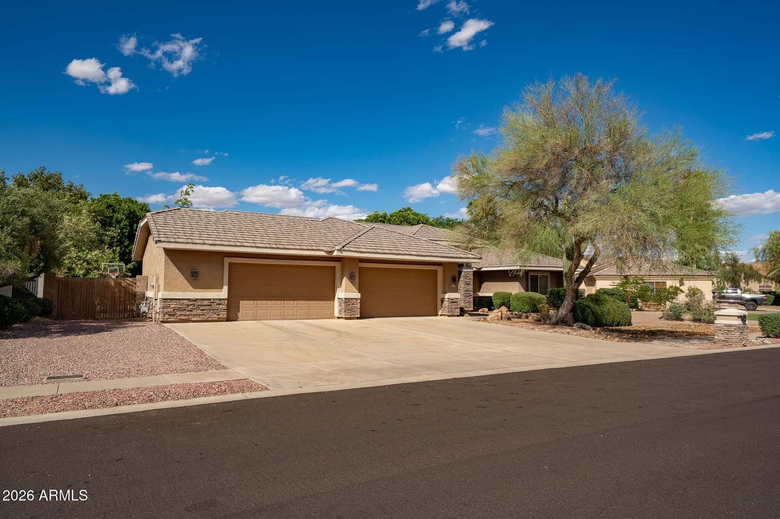 8216 W BRIDEN Lane, Peoria, AZ 85383 — photo 2 of 75