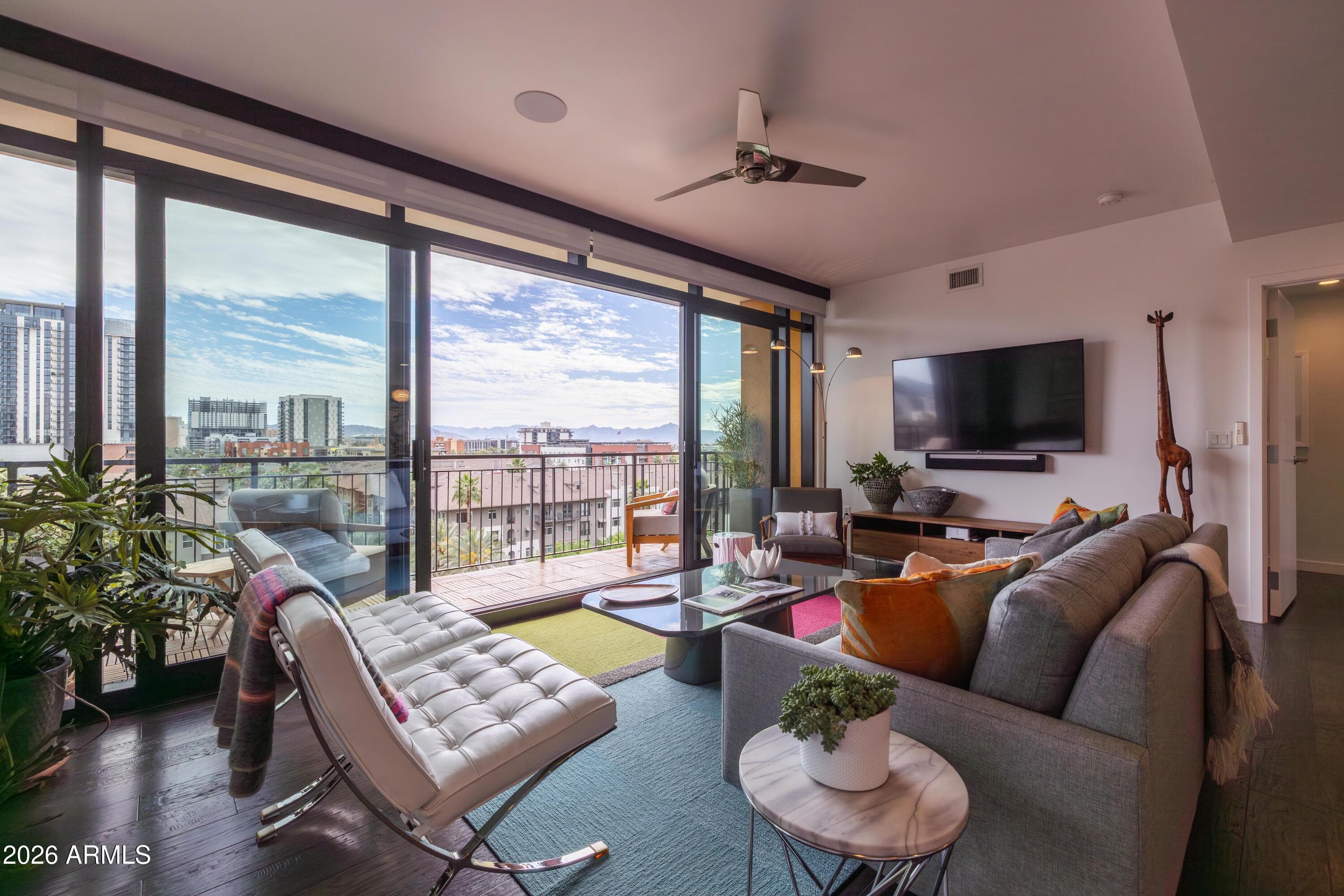 200 W PORTLAND Street 827, Phoenix, AZ 85003 — photo 18 of 55