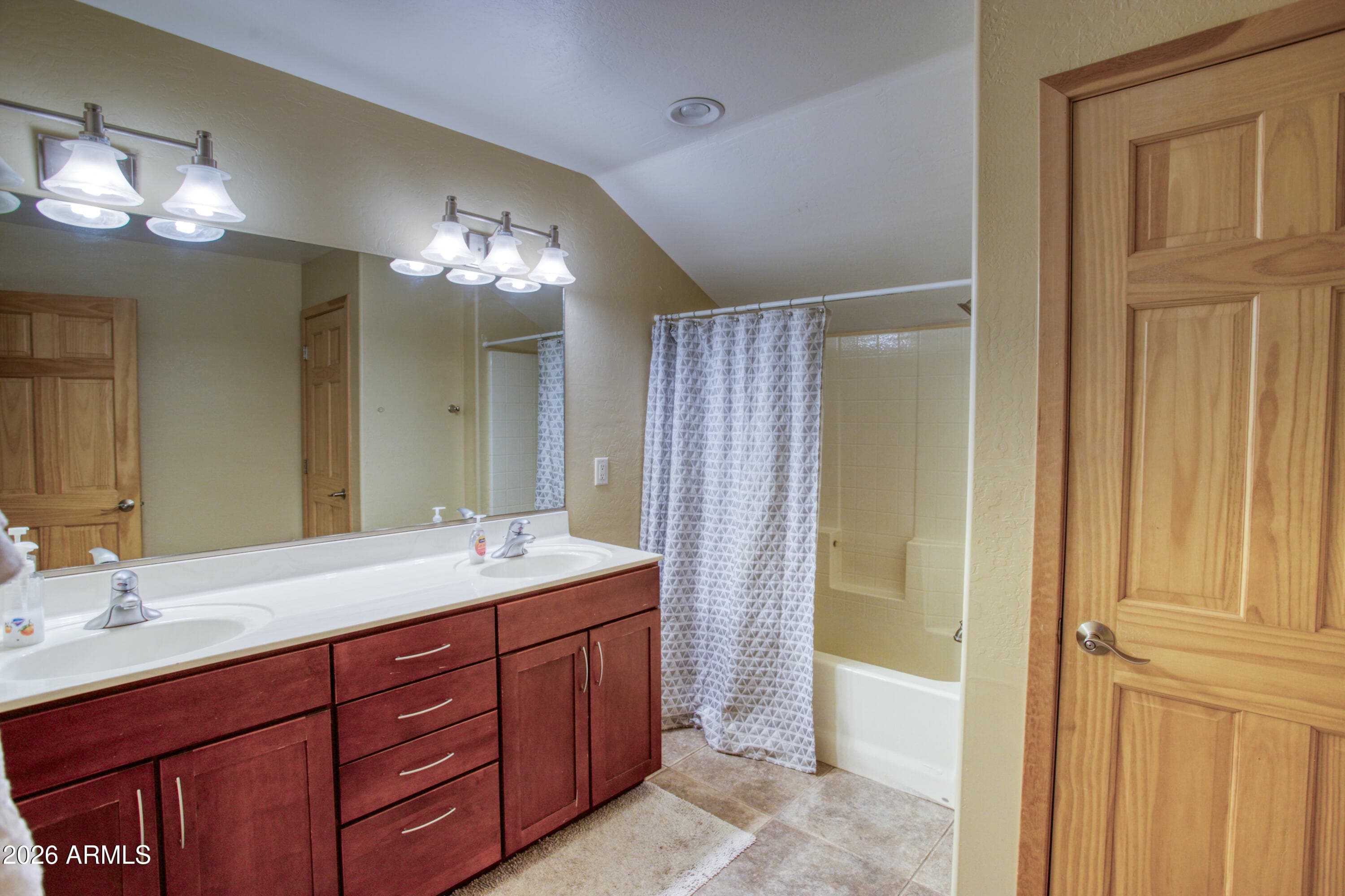 2131 S WOODLAND HILLS Lane, Pinetop, AZ 85935 — photo 40 of 46