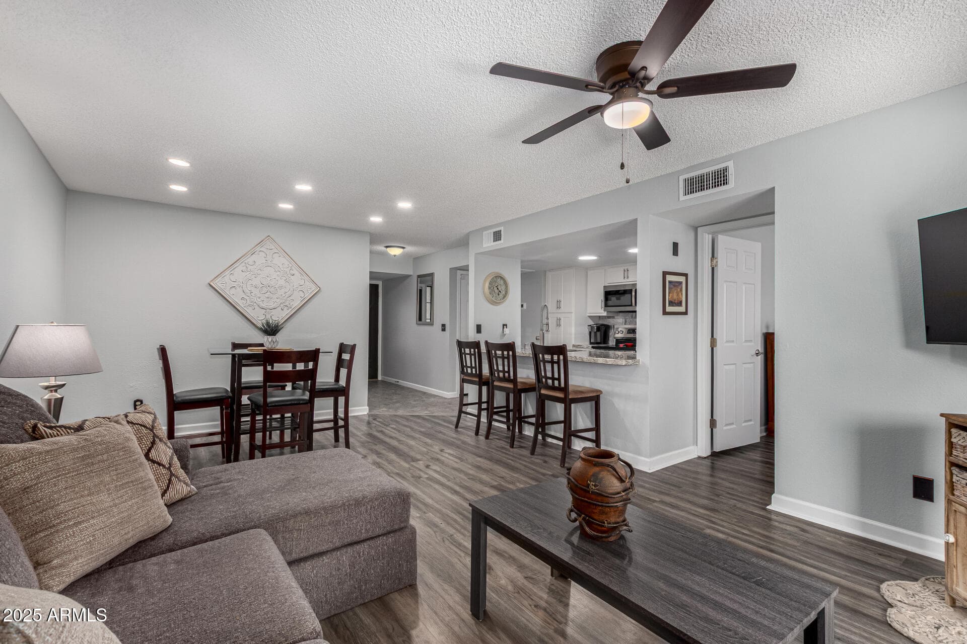 7811 E PARK VIEW Drive, Mesa, AZ 85208 — photo 6 of 42